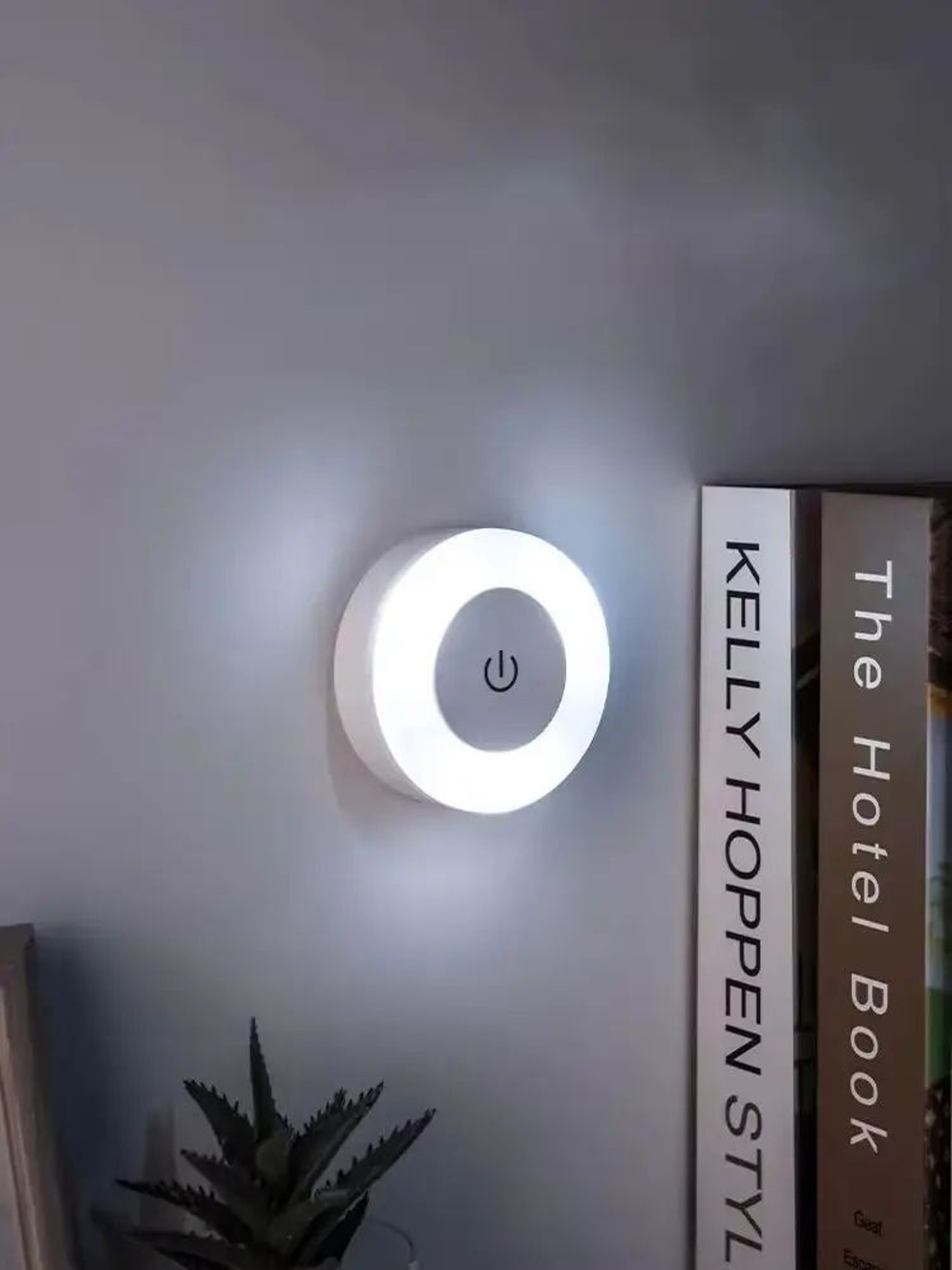 HOMEFISH Rechargeable Round LED Night Light With Touch Control And Magnetic Mount 5