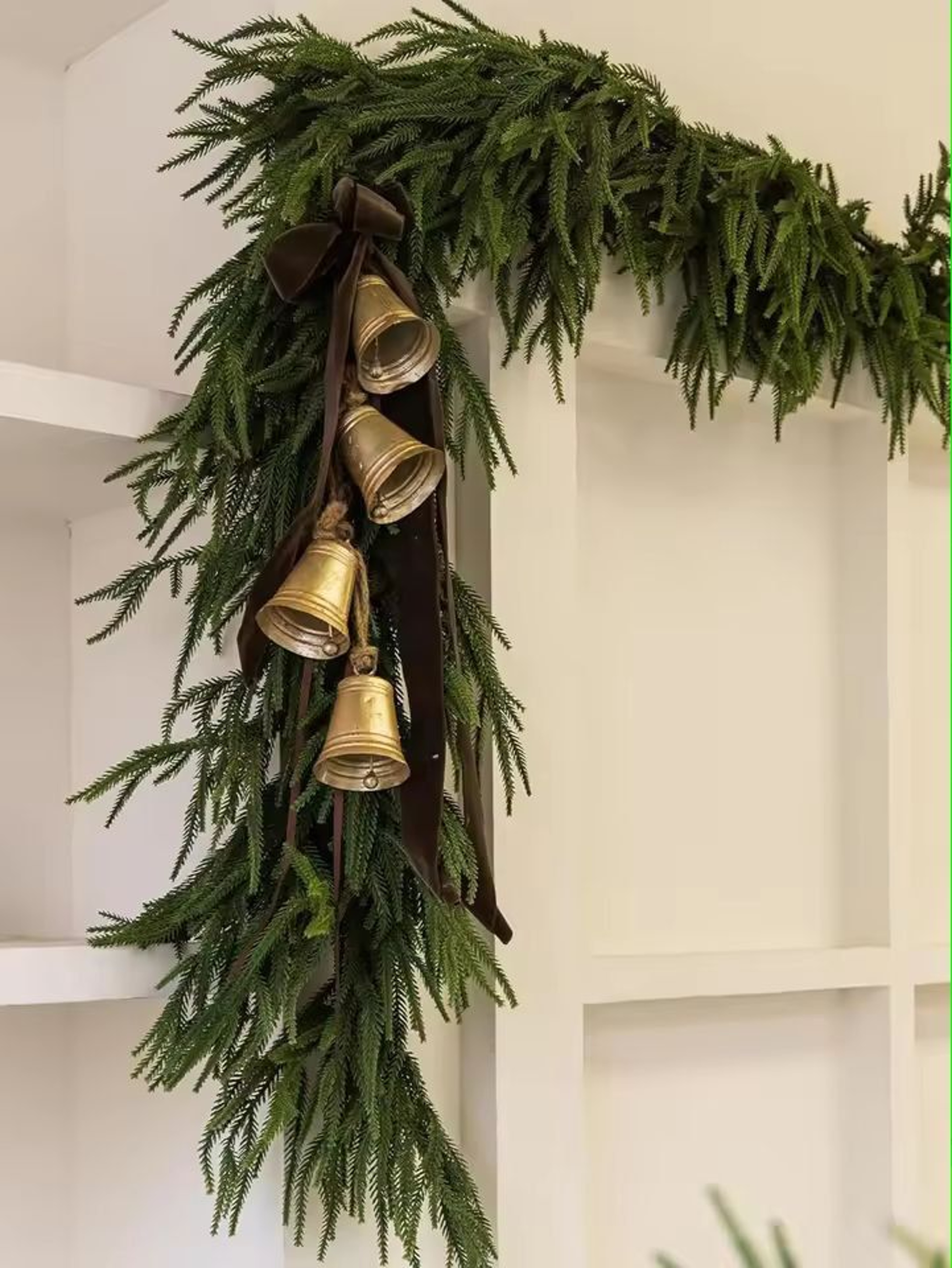 Elegant Norfolk Pine Christmas Wreath  Realistic Artificial Green Garland For Indoor  Outdoor Holid 4