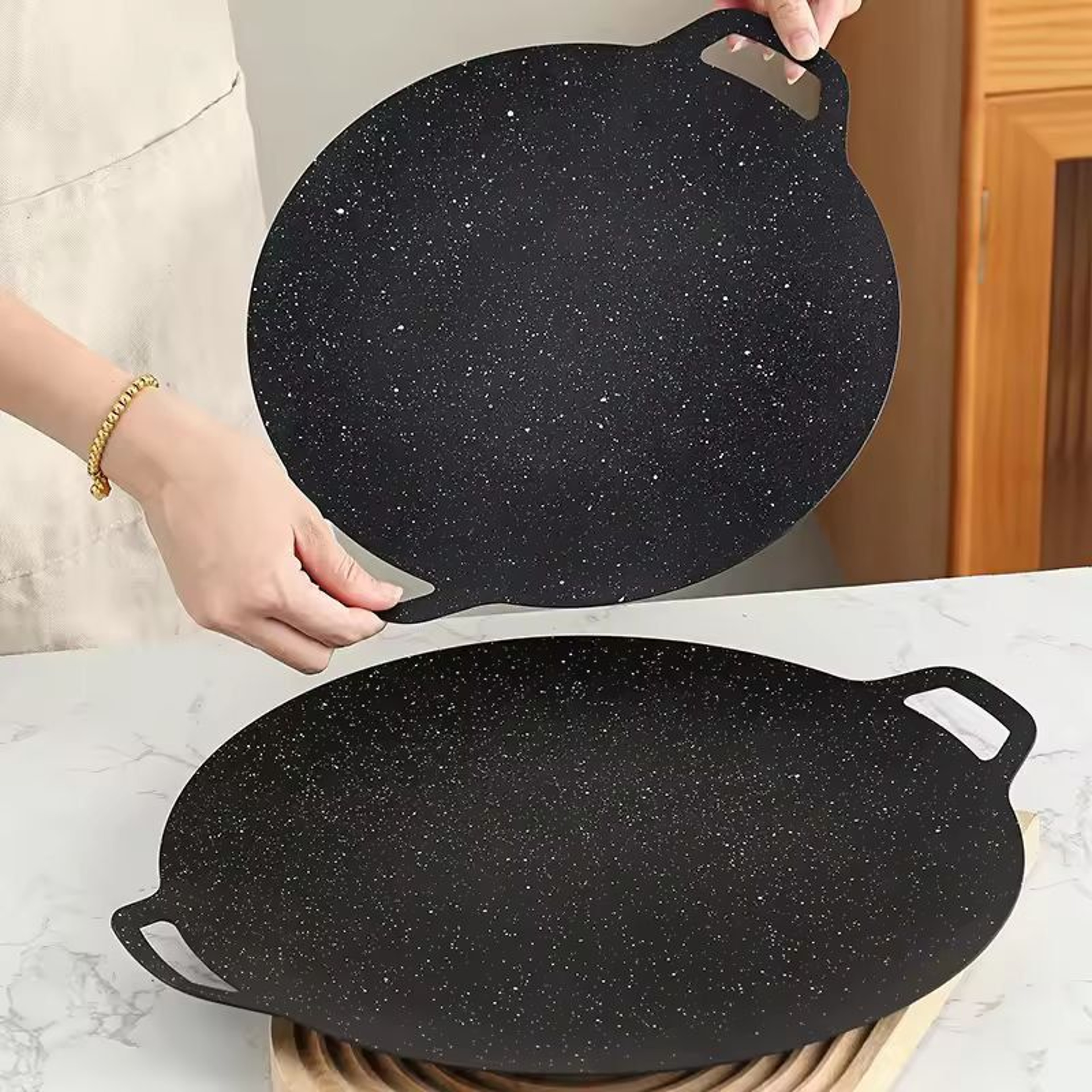 Ultimate Korean BBQ  Grill Pan  Nonstick Aluminum Round Griddle For Indoor  Outdoor BBQ 0