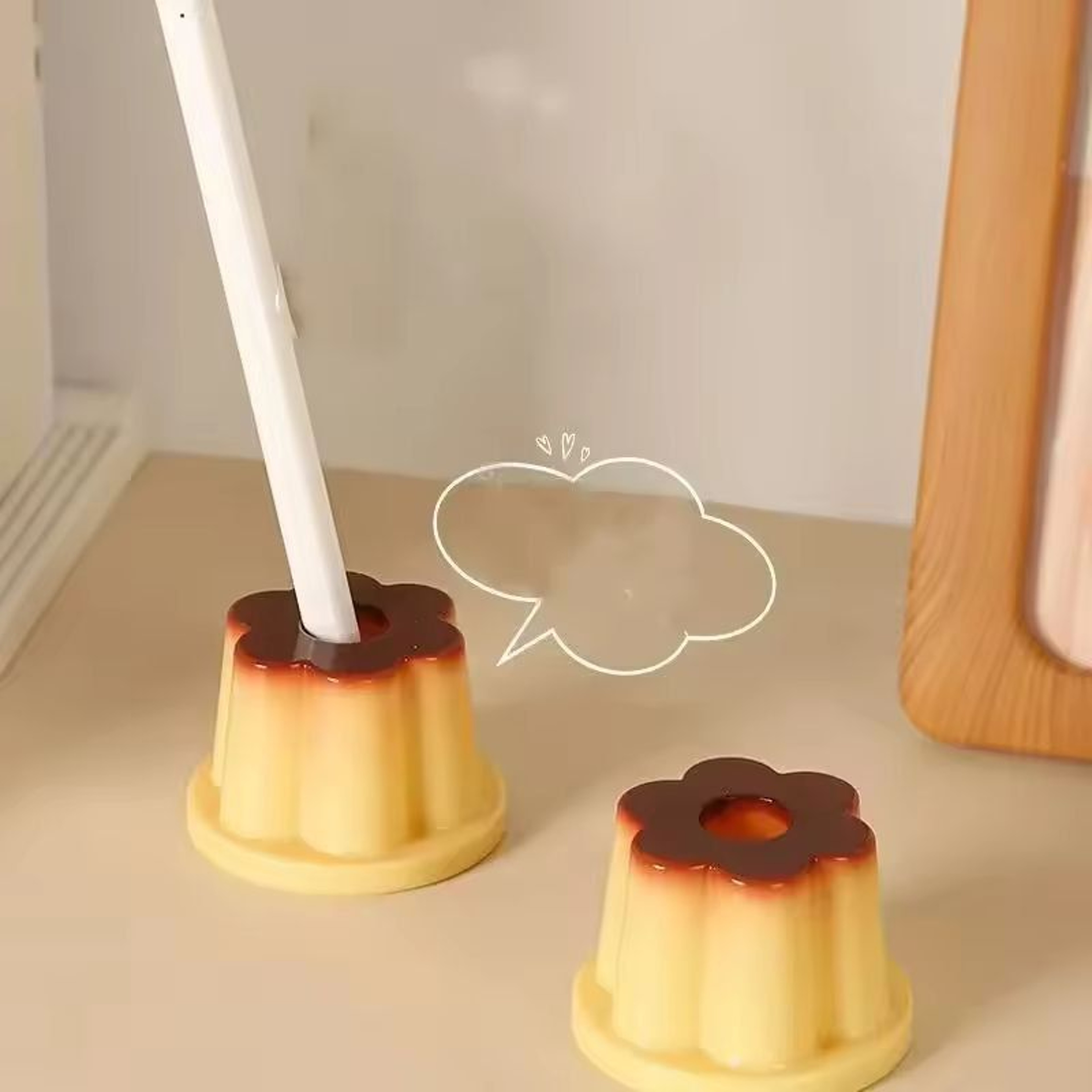 Jelly Pudding Pen Holder  Cute Desktop Pencil Stand For Students  Creative Workspaces 0