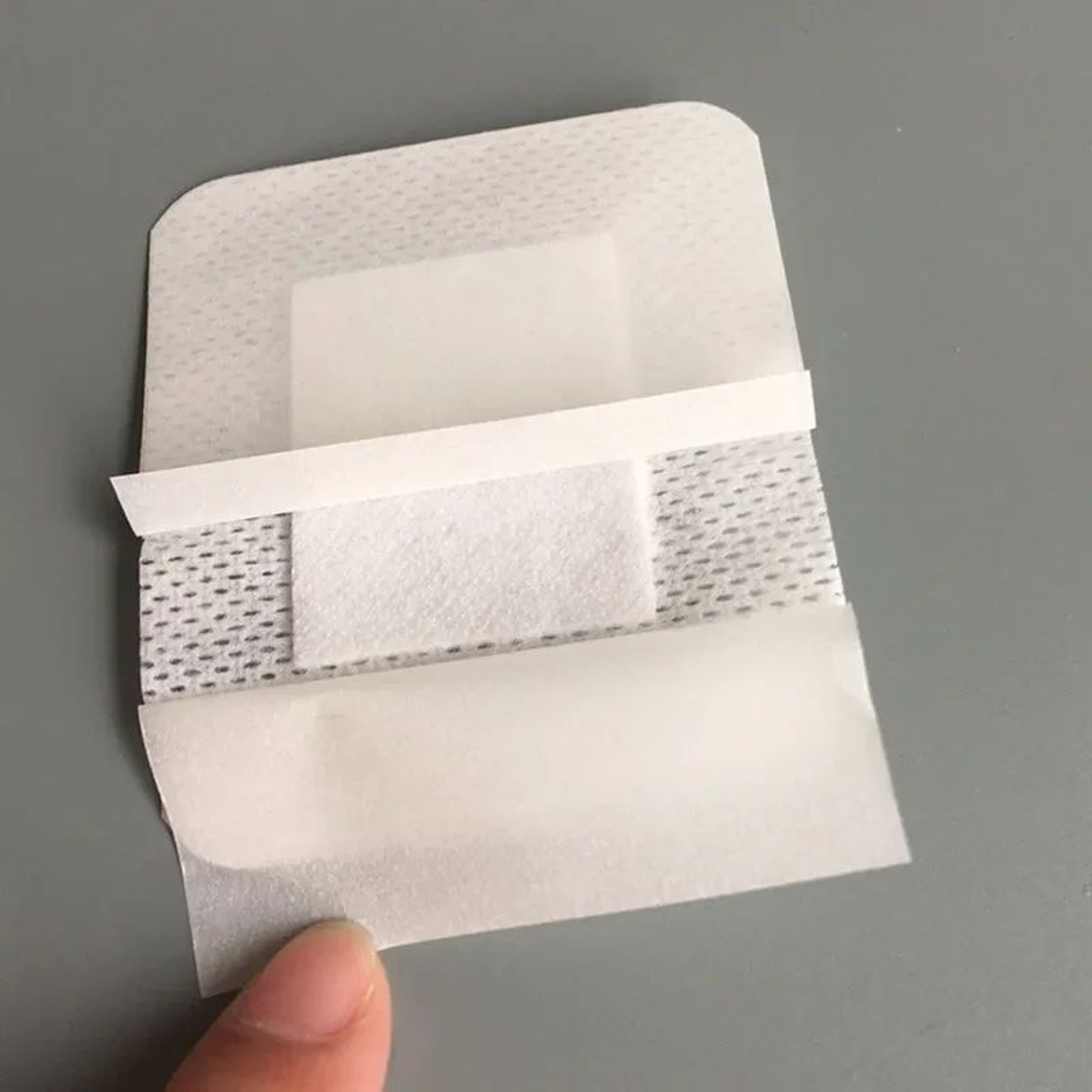 Large Hypoallergenic Medical Adhesive Wound Dressing  Breathable First Aid Bandage Pads 24 X 28 In 3