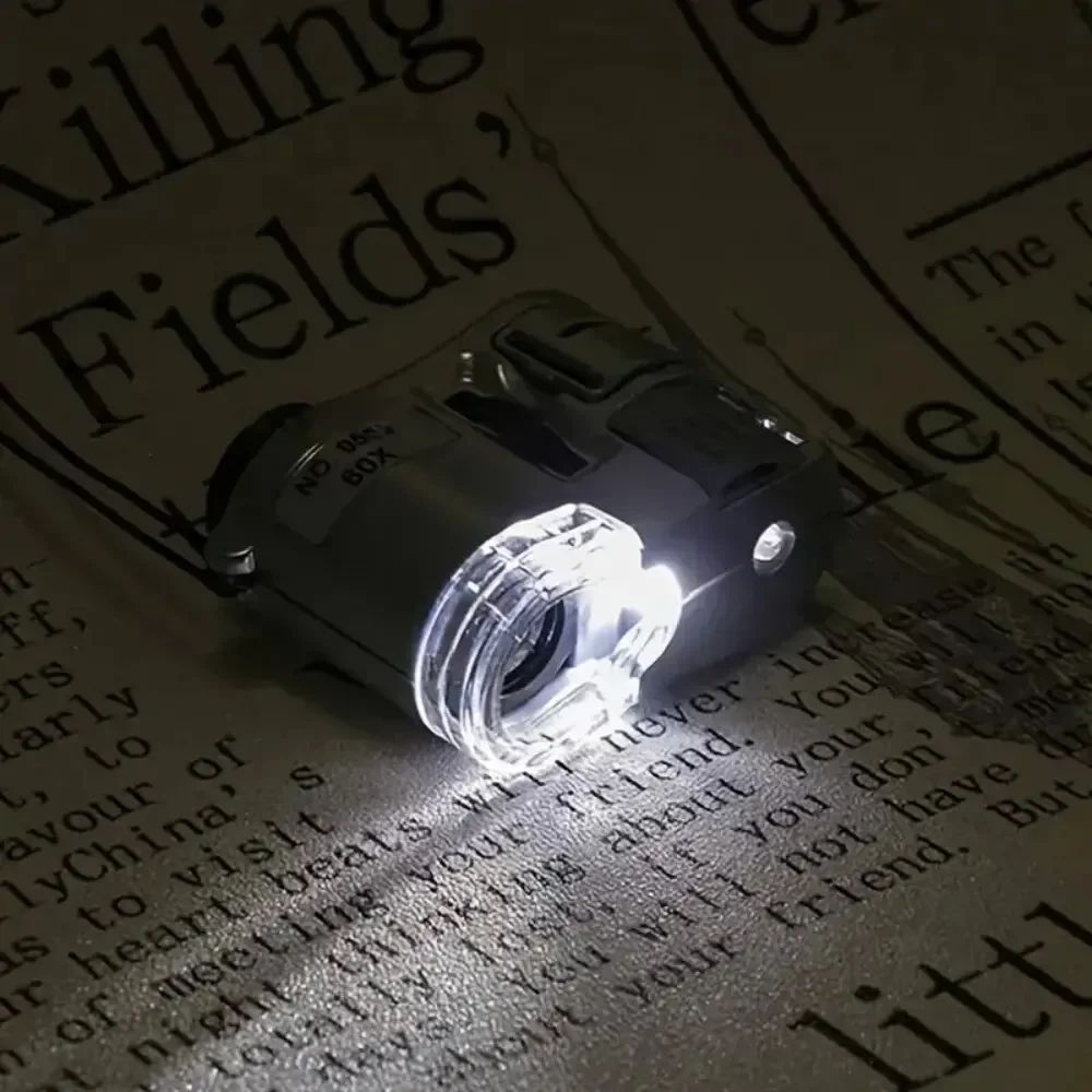 60X Pocket Jeweler Loupe With LED  UV Light  Mini Handheld Magnifying Glass For Coins Gems  Detail  5