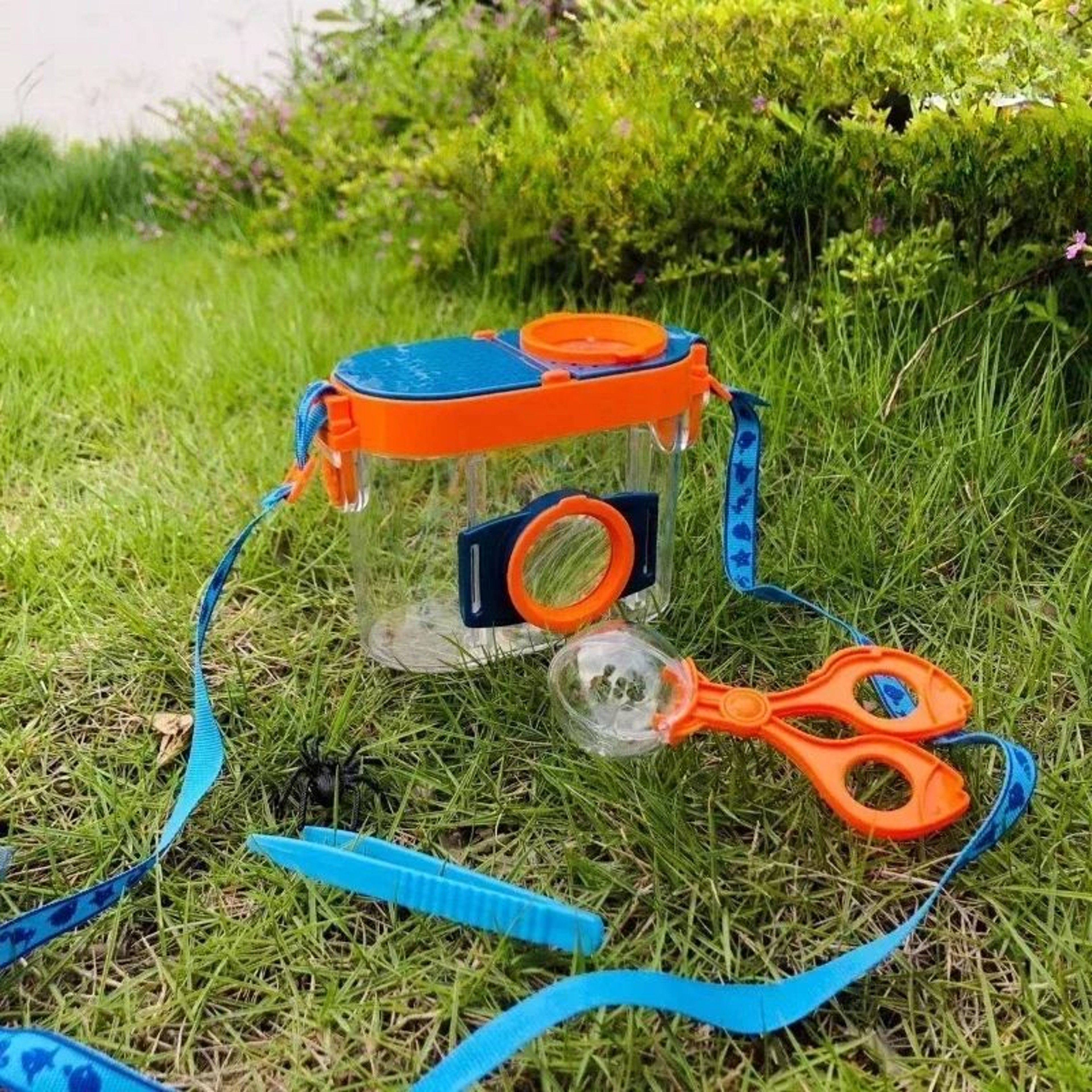 Kids Bug Viewer Magnifier Box  Insect Observation Box Outdoor Exploration Kit 0