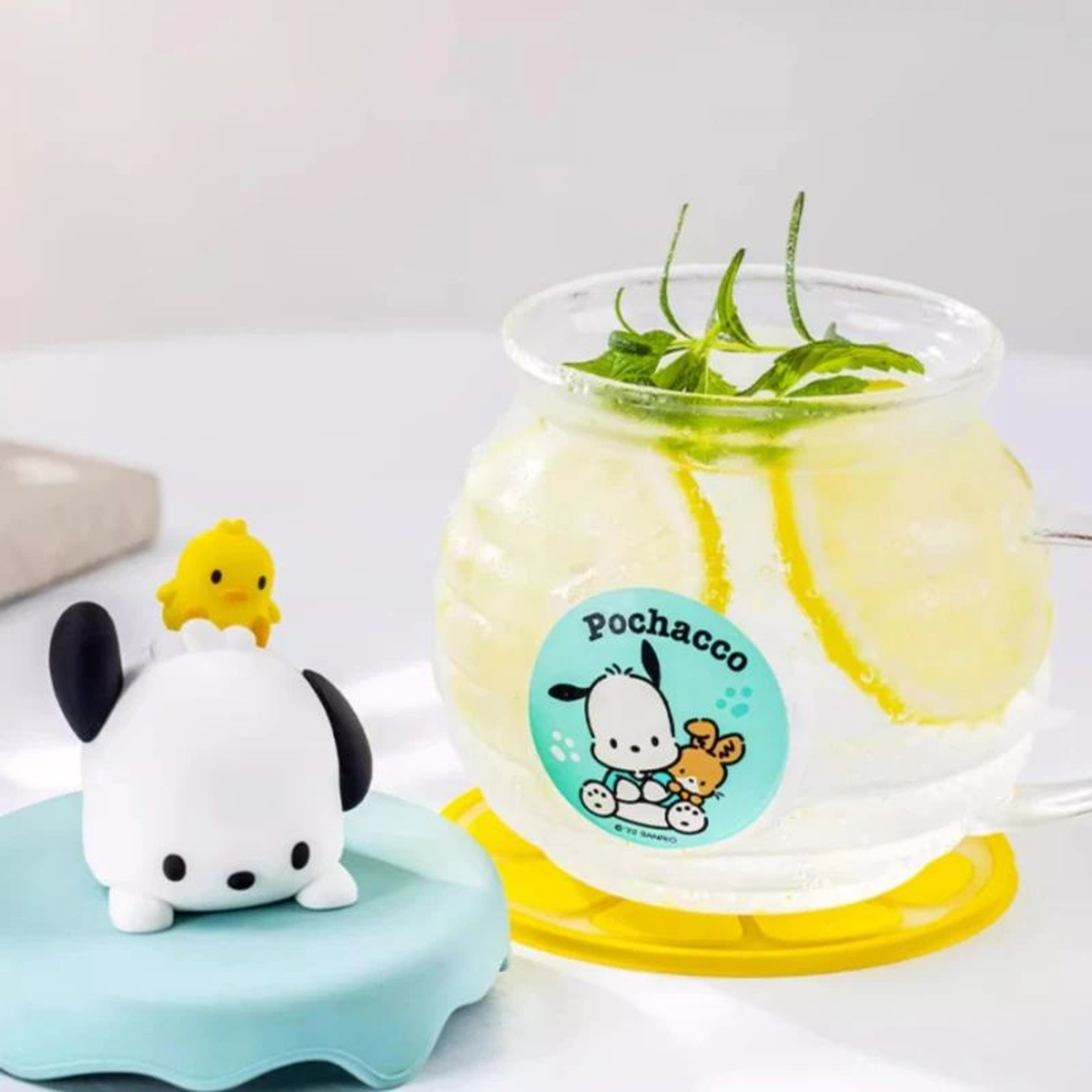 Sanrio Hello Kitty  Kuromi HoneyCan Shaped 420ML Glass Cup With Silicone Lid  Cute Kids Water  Drin 2