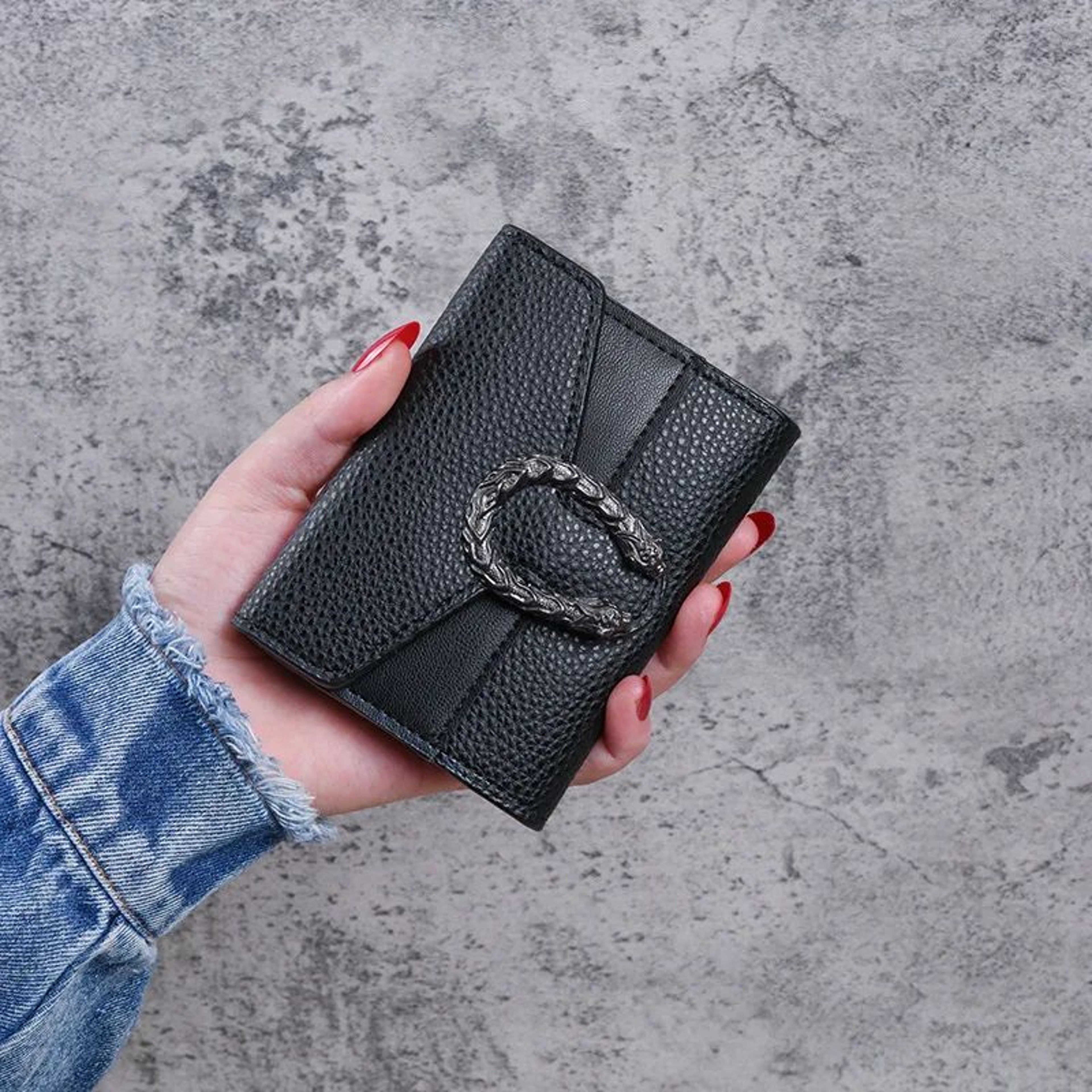 Mini Womens Wallet In Lychee Texture PU Leather  Small Bifold Wallet With Coin Pocket  Card Slots 3
