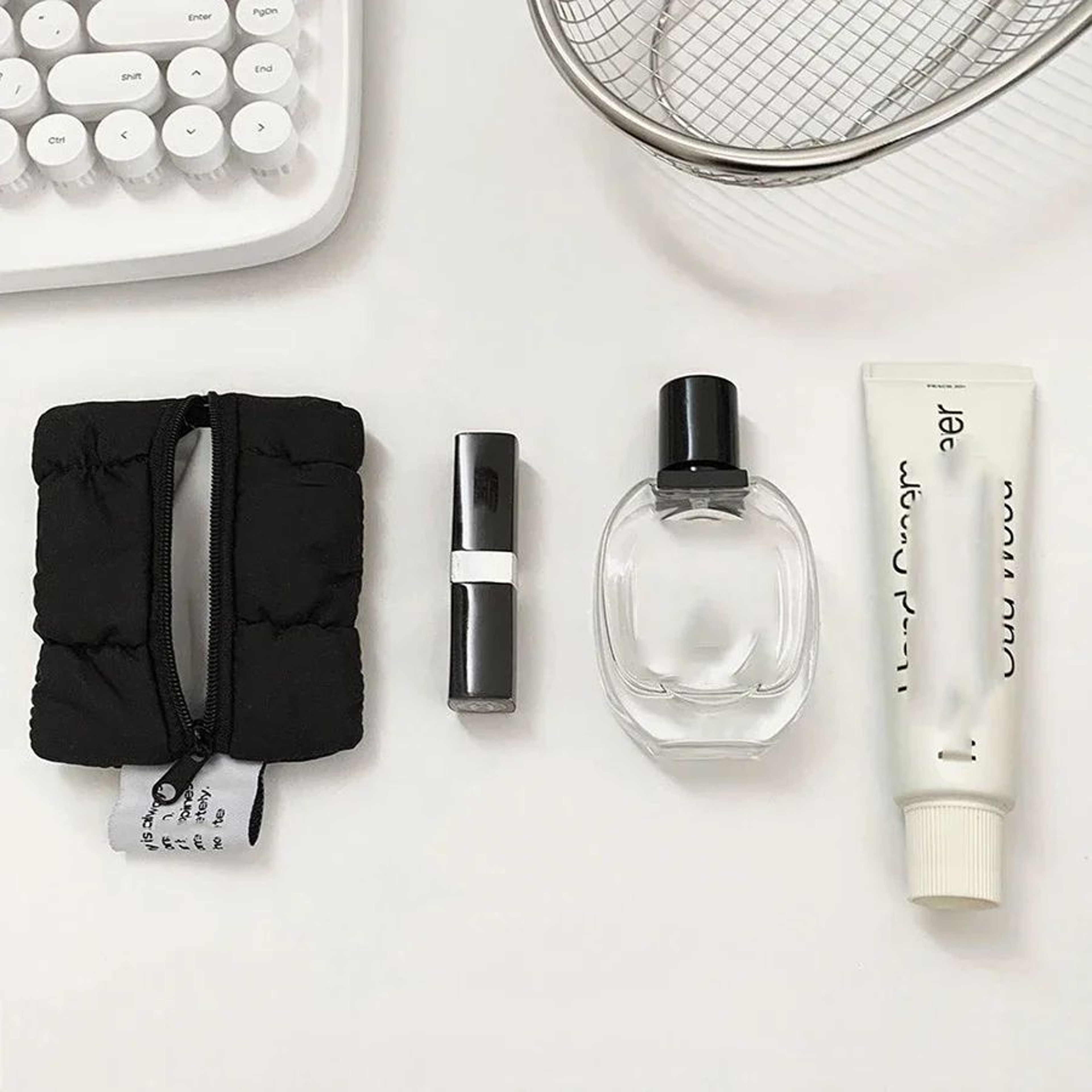 Cloud Mini Coin Purse  Lipstick Pouch  Small Makeup Bag  Key Case 0