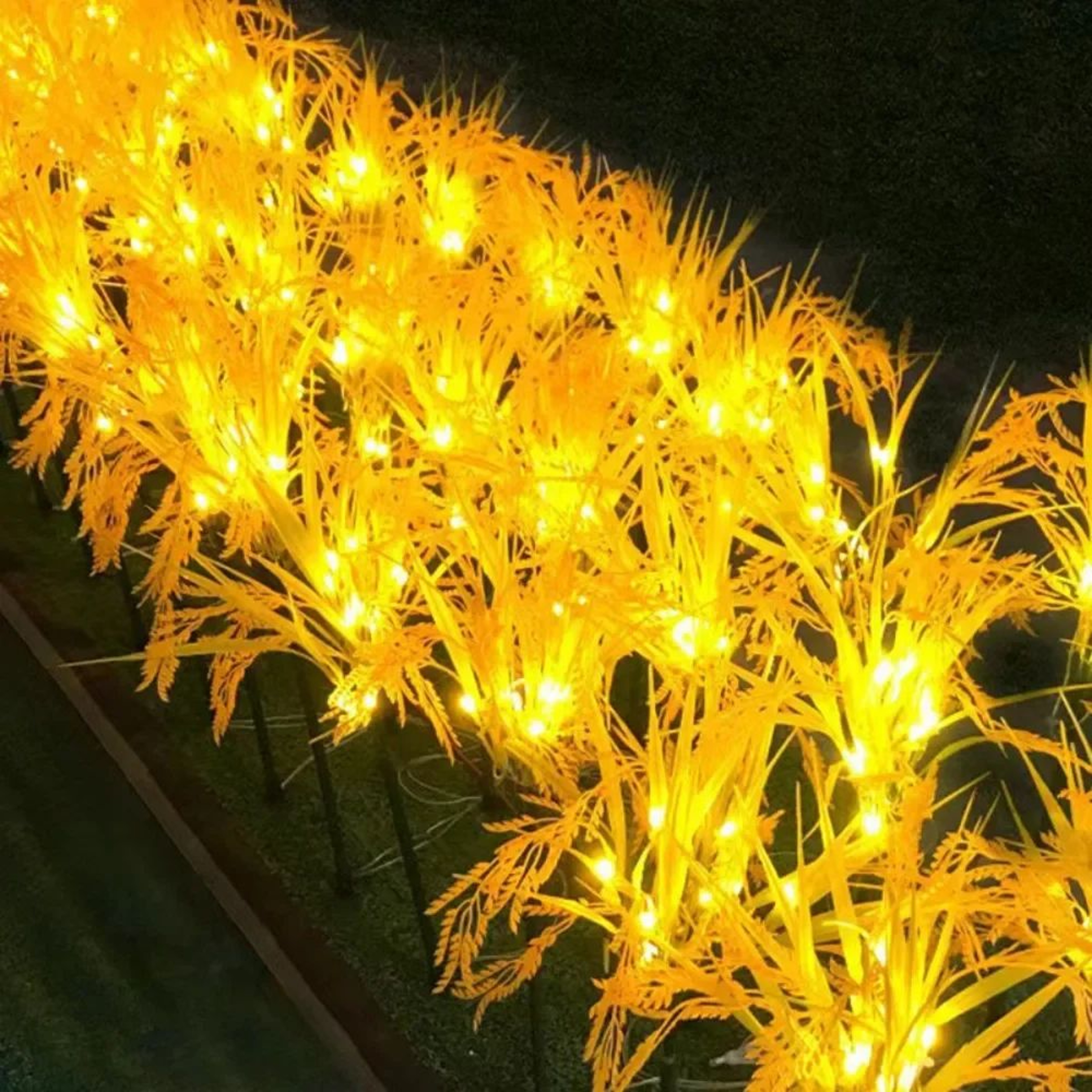 SolarGlow 7Head Outdoor Solar Lawn Lamp  Decorative Solar Garden Lights Set 1