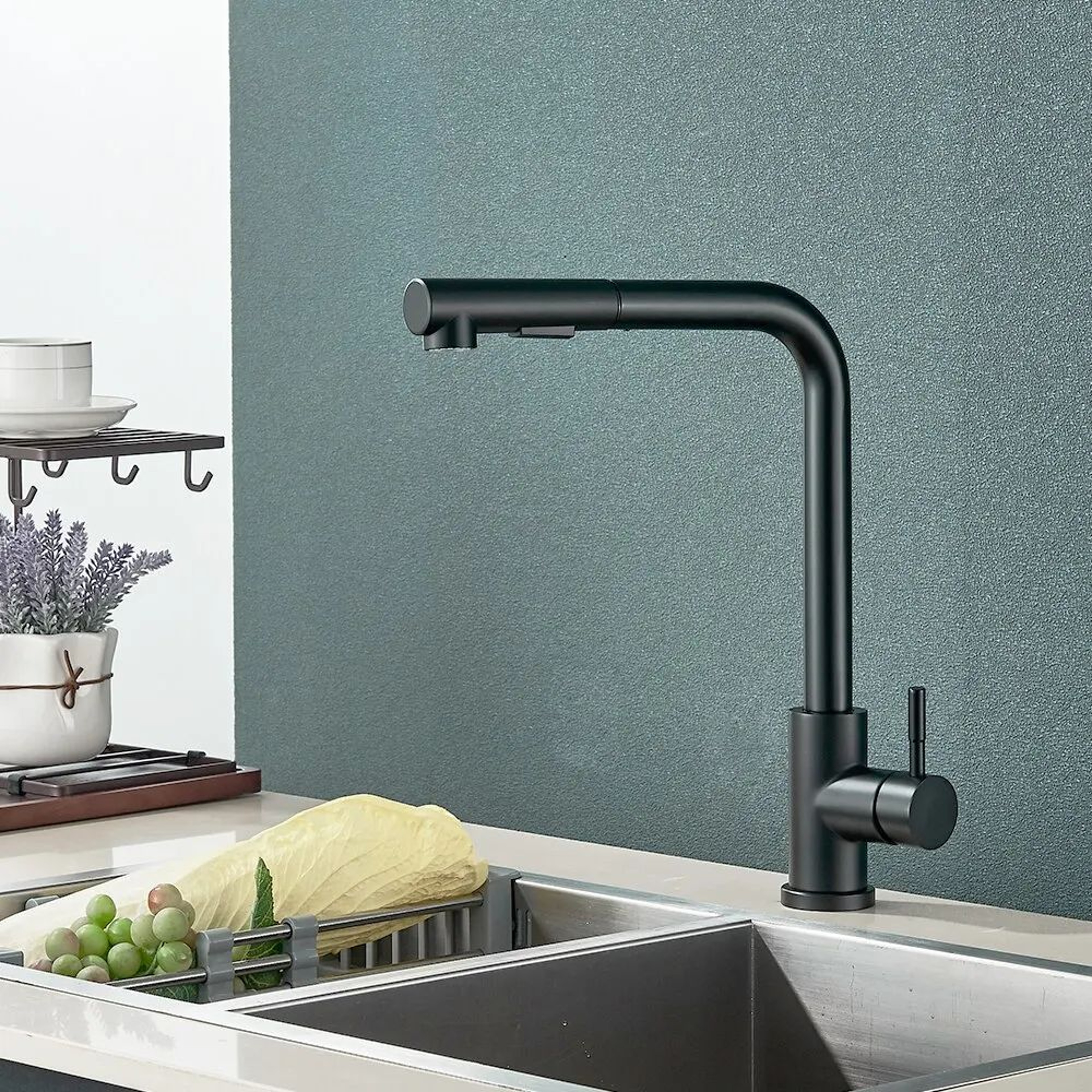 Matte Black PullOut Kitchen Faucet With DualMode Sprayer 360 Swivel HotCold Single Handle 1