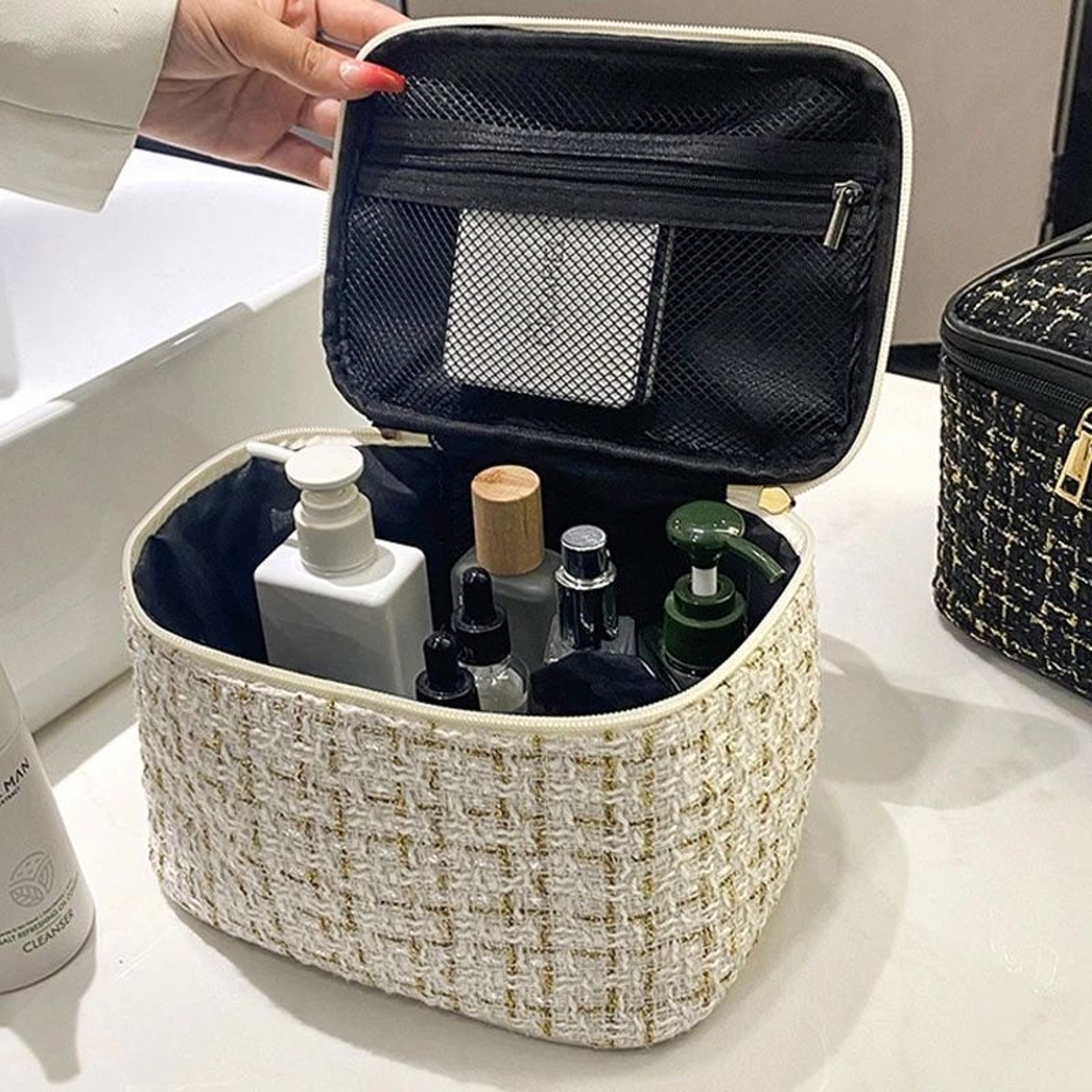 Knitted Travel Cosmetic Bag  Large Capacity Portable Makeup Organizer For Women 4