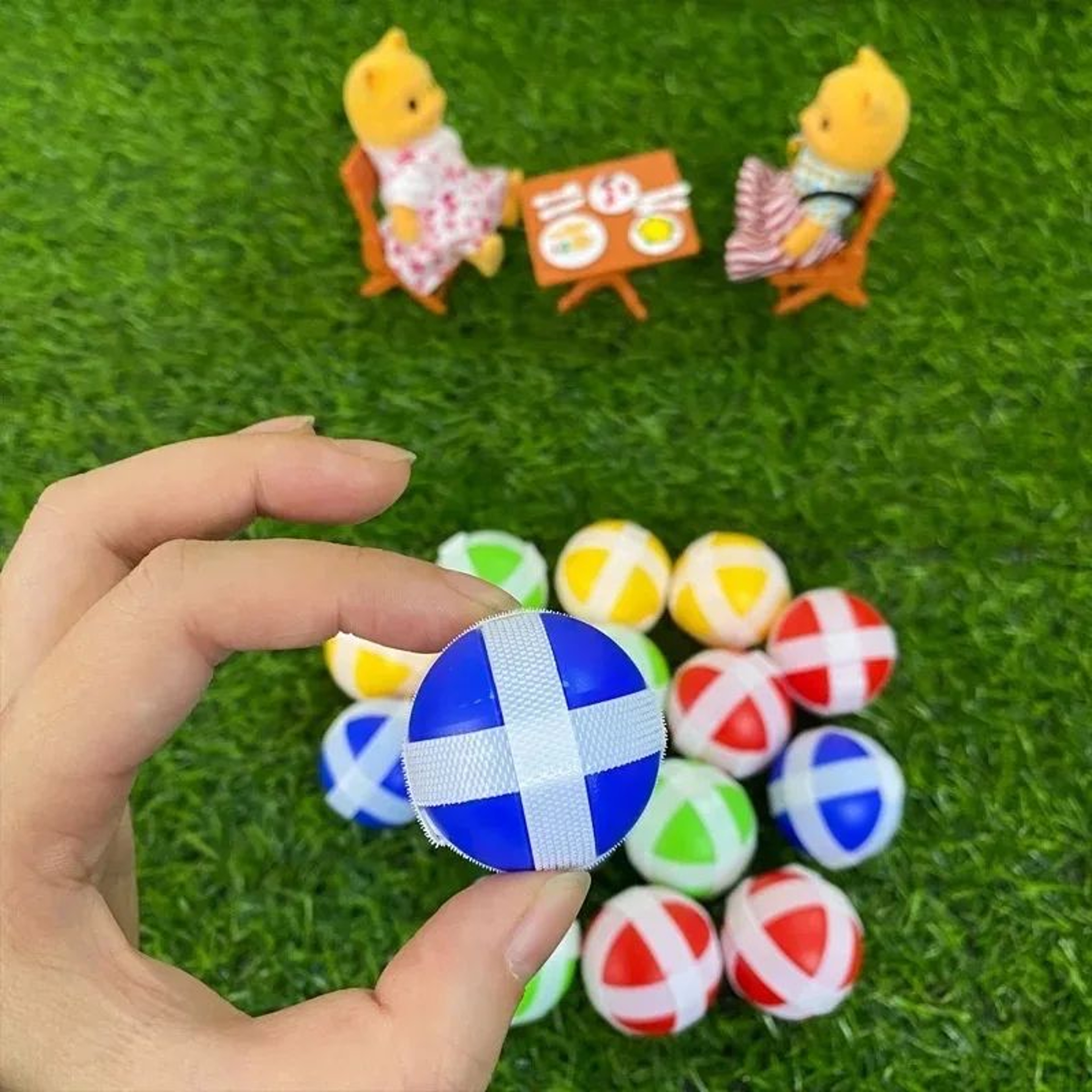 12Piece Suction Cup Target Balls Toss  Stick Catch Game For Kids And Families 4