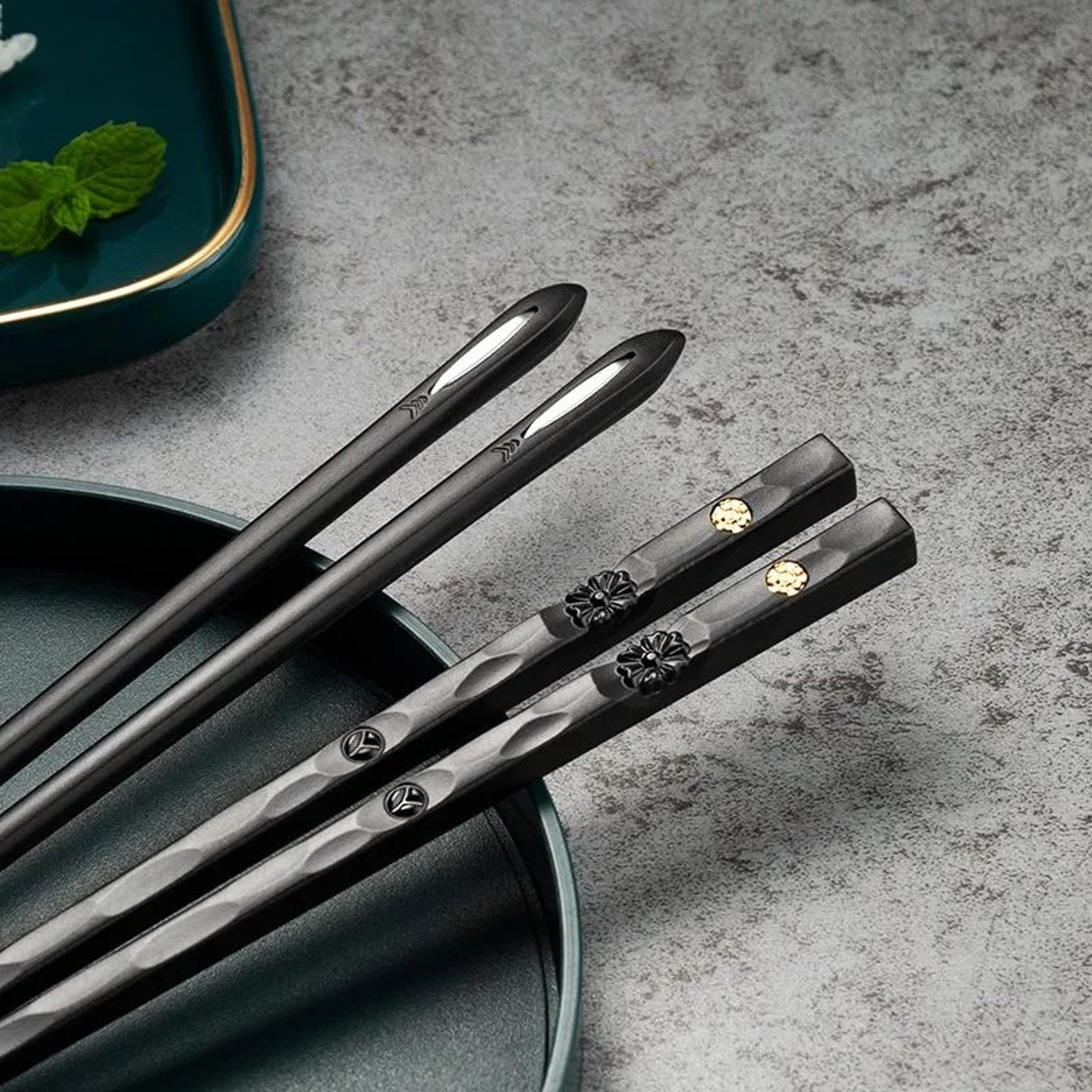 SleekPro Japanese Reusable Chopsticks Set  5 Pairs NonSlip Alloy Sushi  Noodle Sticks 4