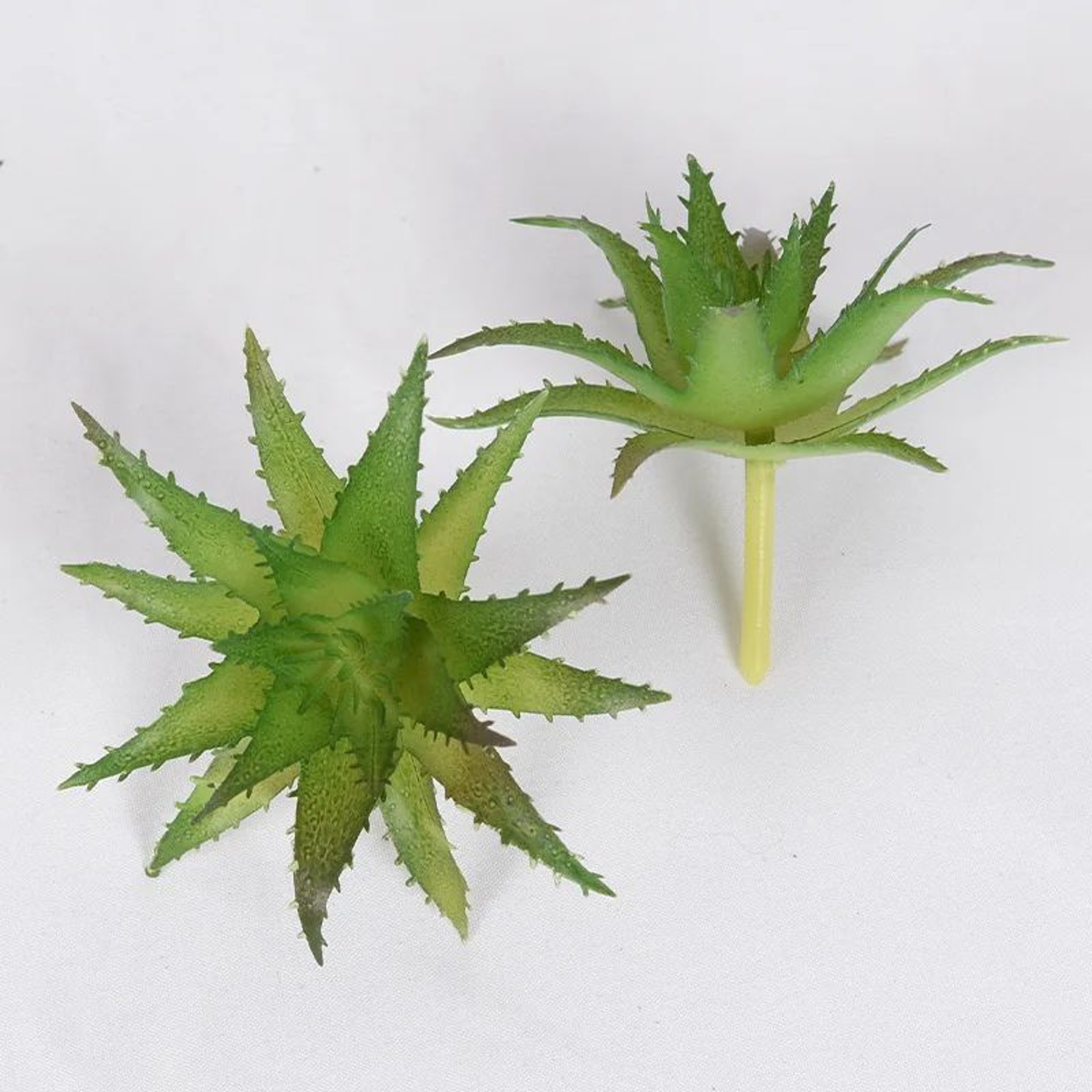 Mini Lifelike Artificial Succulent Plants  Modern Faux Cactus Decor For Home  Office 5
