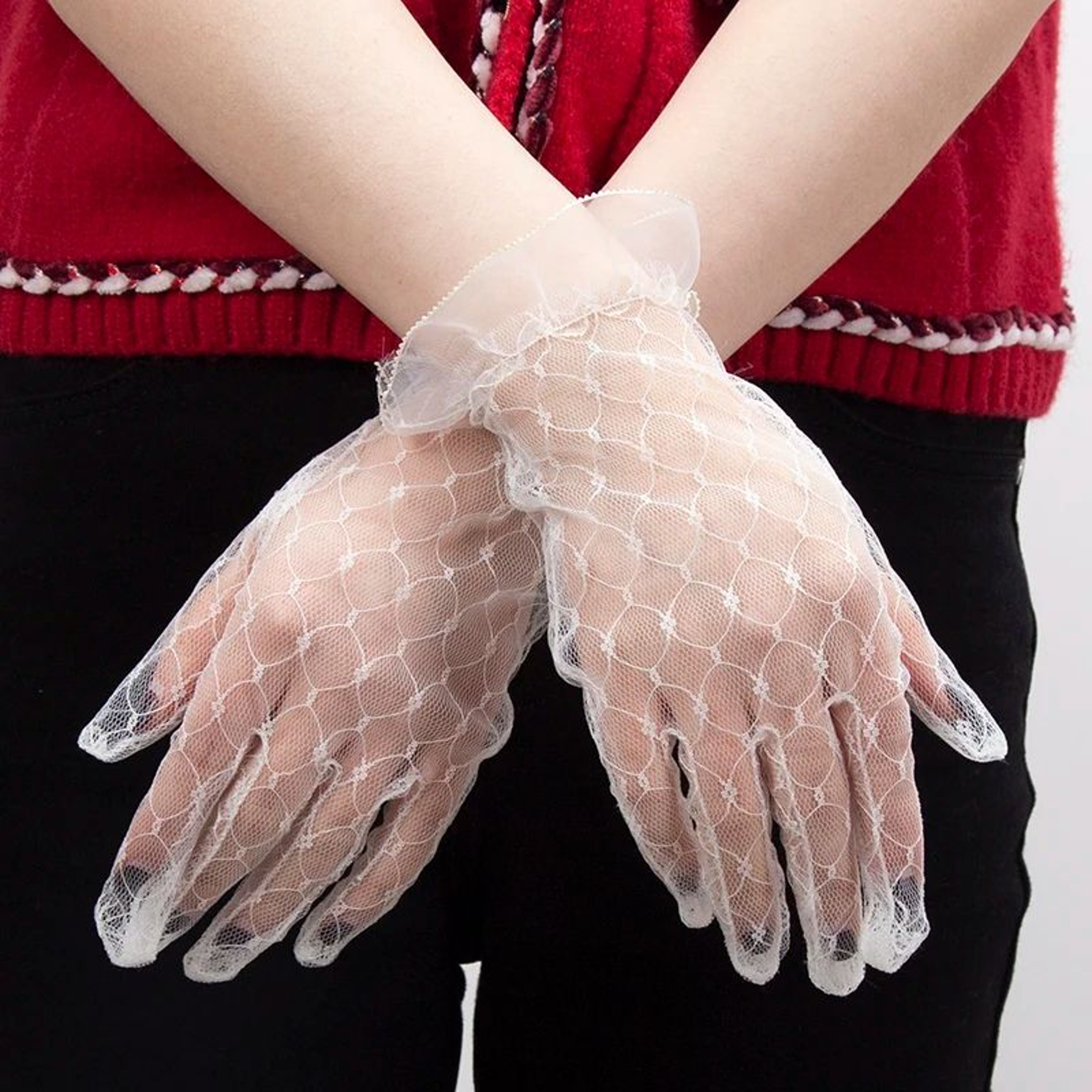 Elegant Sheer Lace Bridal Gloves  Vintage Black Mesh Tulle Short Gloves For Weddings  Evening Parti 3