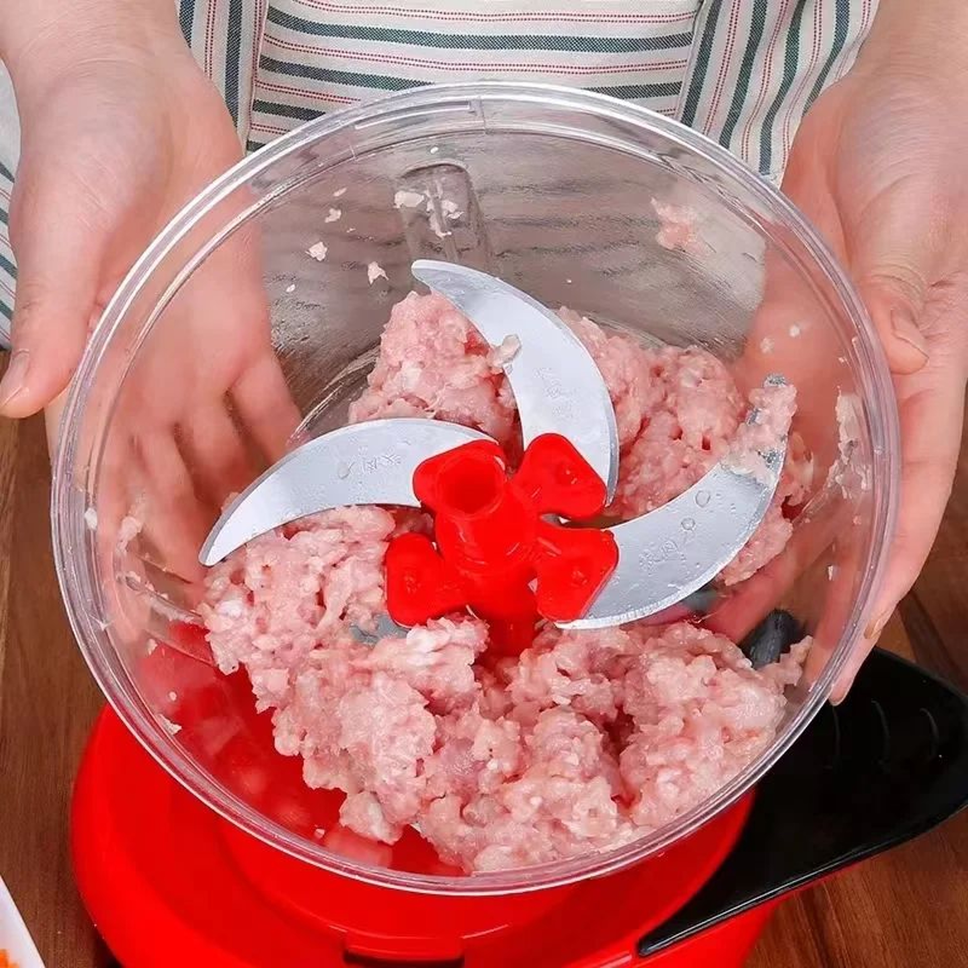 Manual Food Processor Vegetable Chopper  Garlic Slicer  Compact HandPowered Kitchen Tool 2