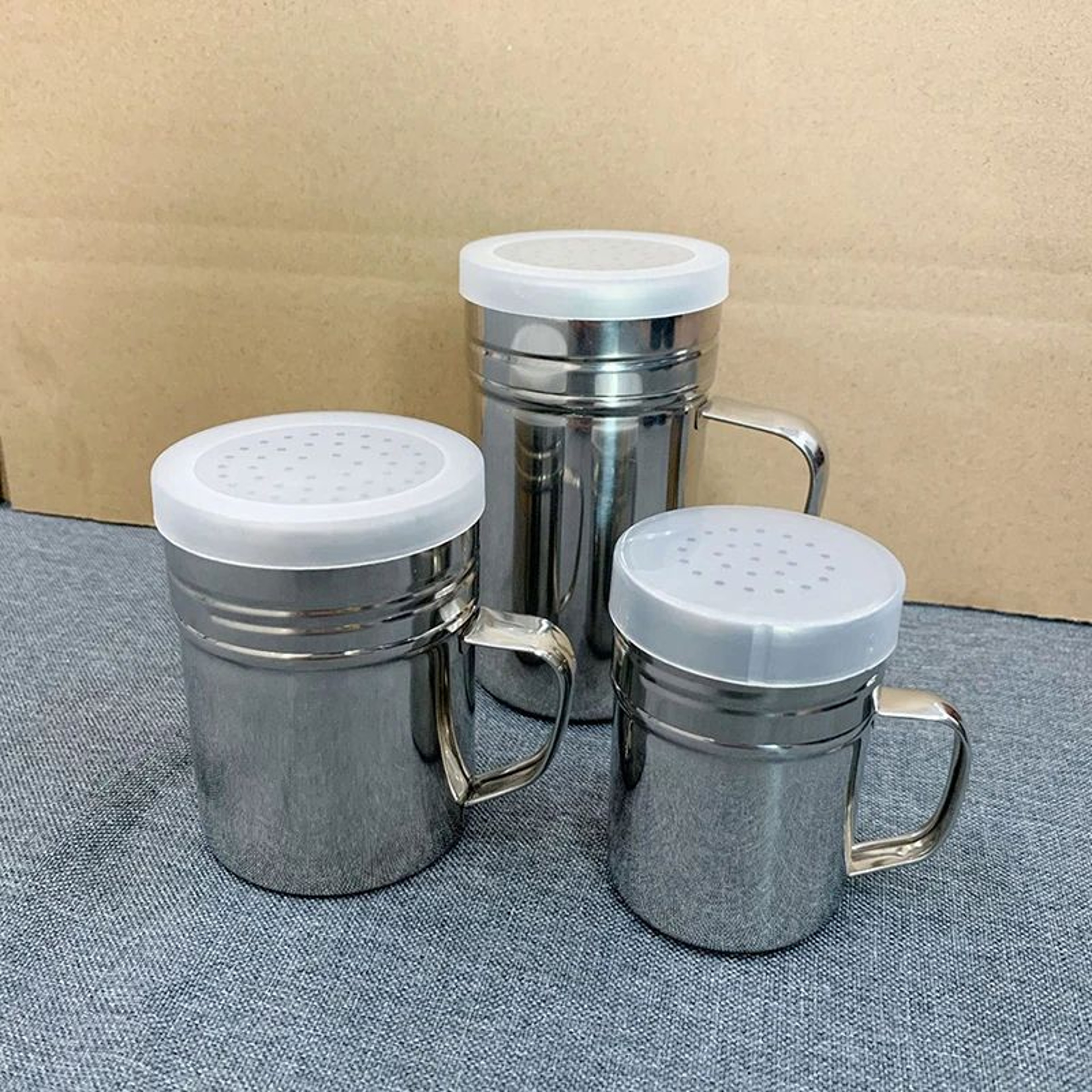 Stainless Steel Spice Shaker With Handle  EasyPour Kitchen Seasoning Dispenser 0