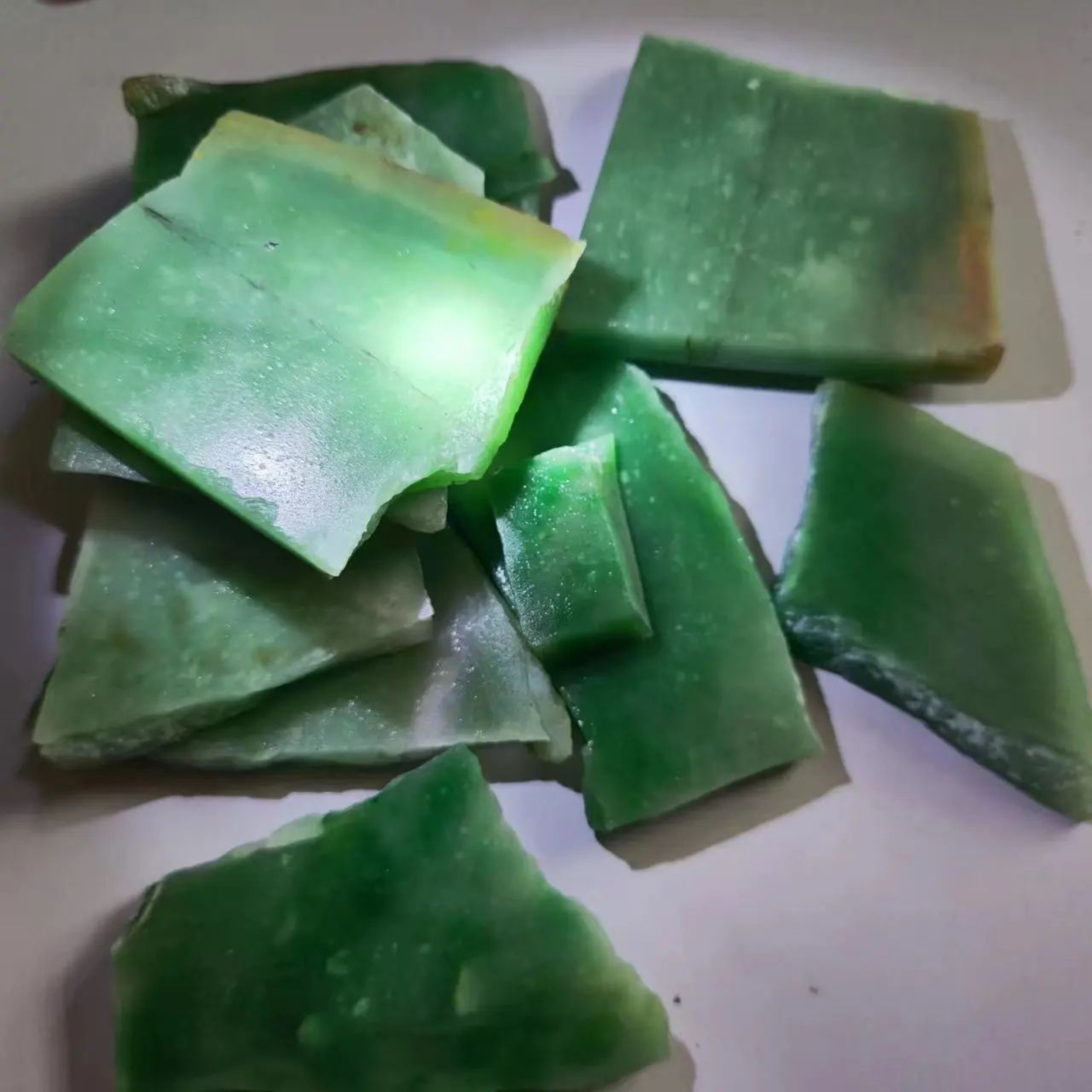 Premium Natural Jadeite Stone  Raw Green Jade Crystal For Decor  Collection 3