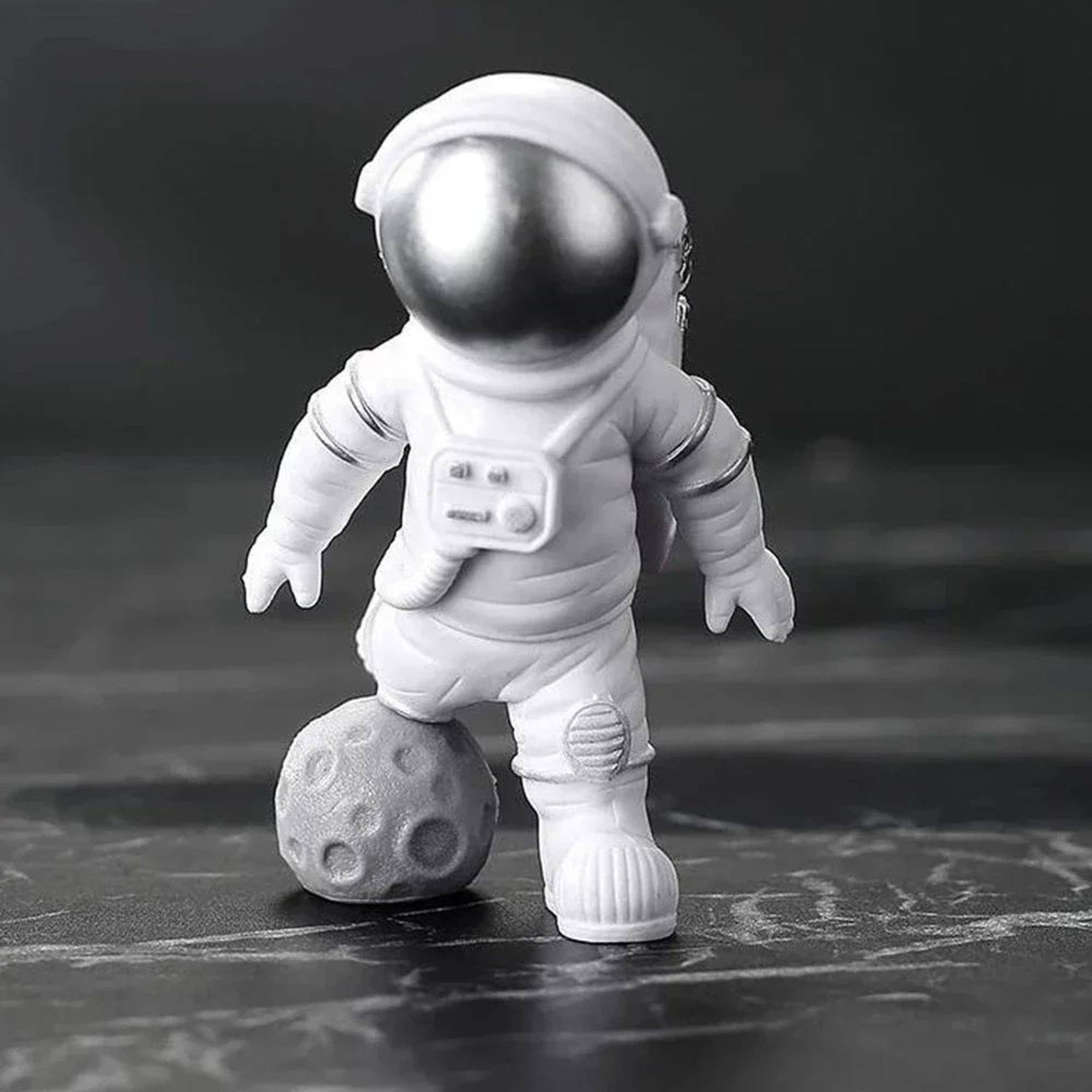 4Piece Astronaut Figurine Set Resin Space Decor Statues For Desk Shelf And Kids Room 1