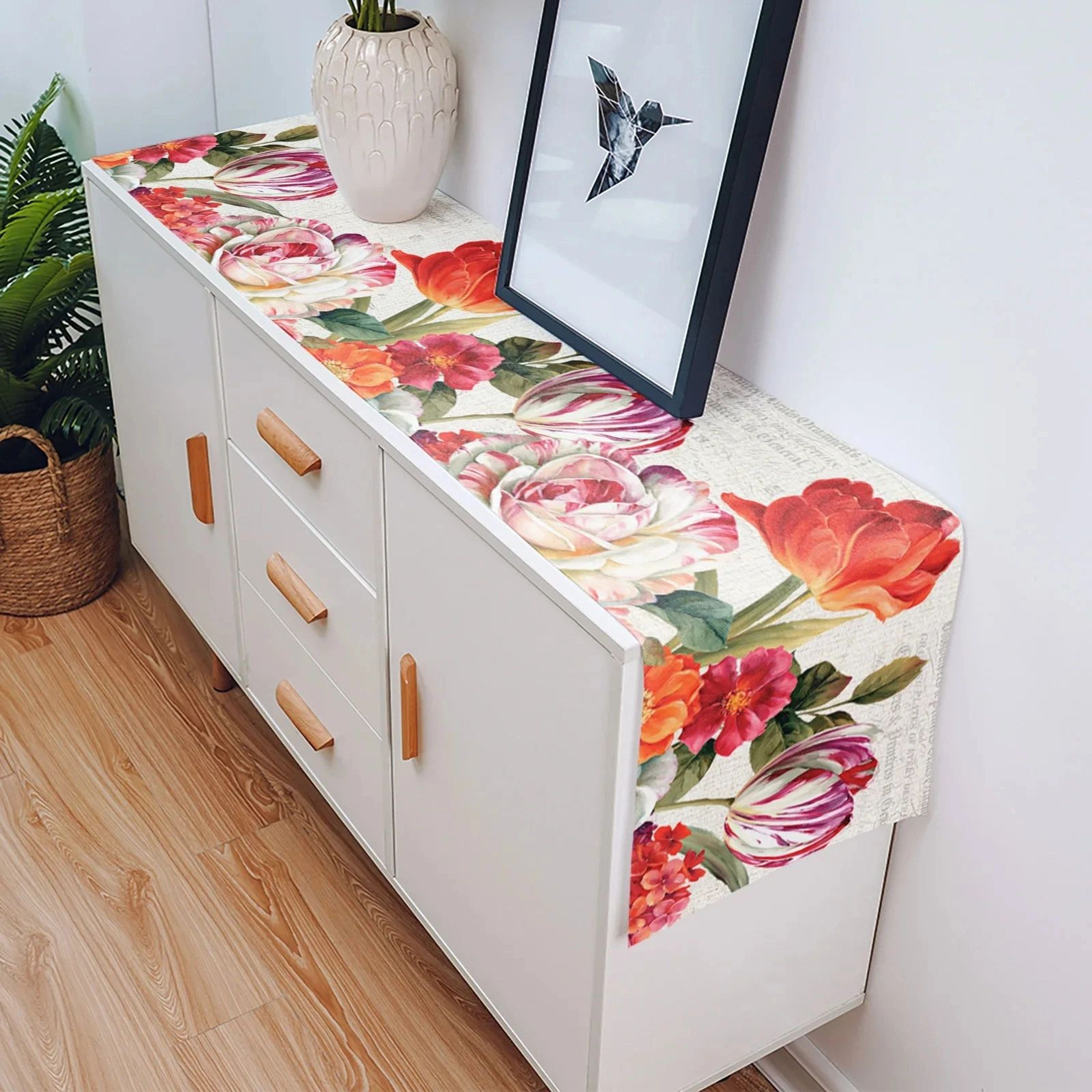 Vintage Tulip Floral Table Runner  Linen Farmhouse Table Decor For Elegant Dining 2