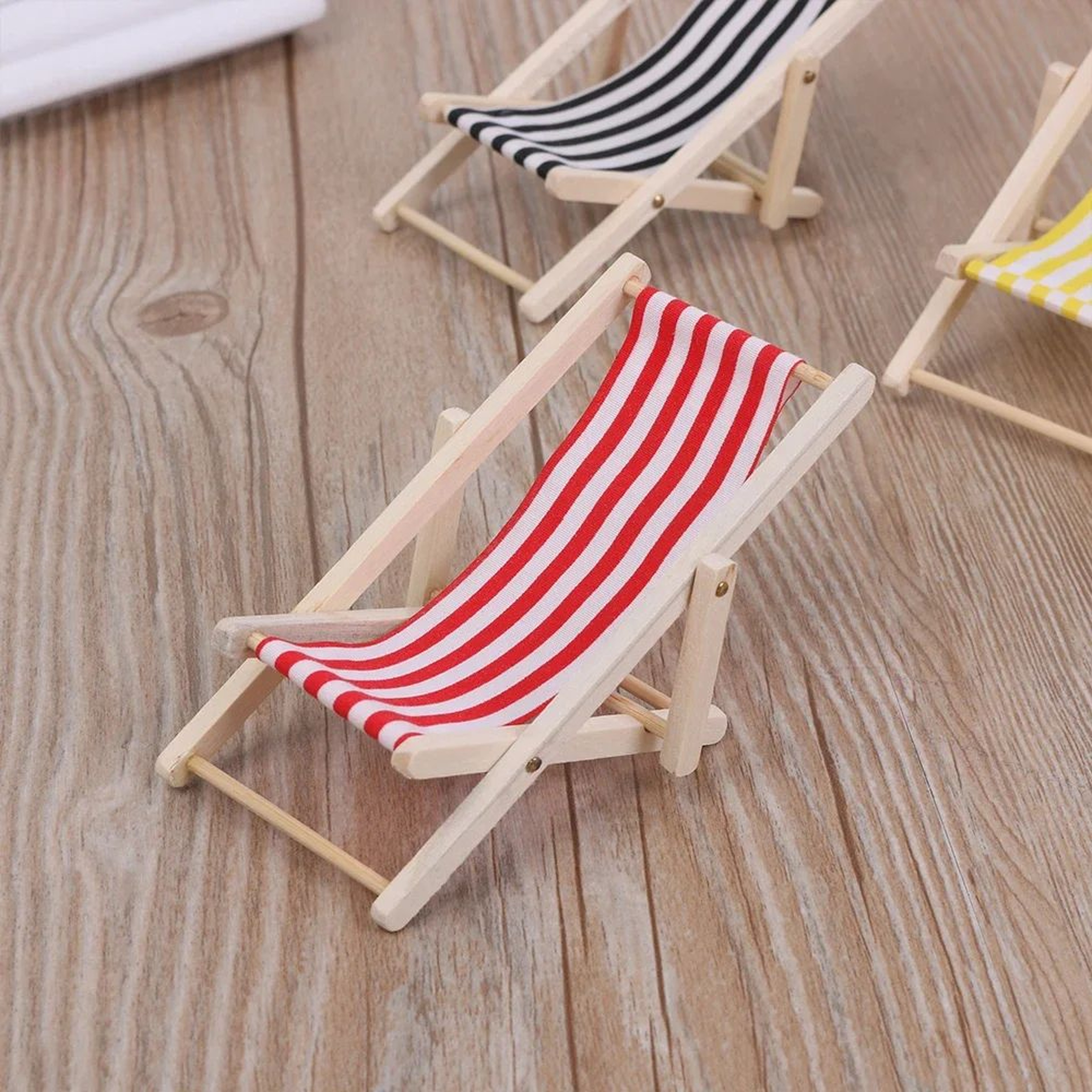 Dollhouse Beach Chair Set With Mini Beach Table Foldable Wooden Beach Furniture 0