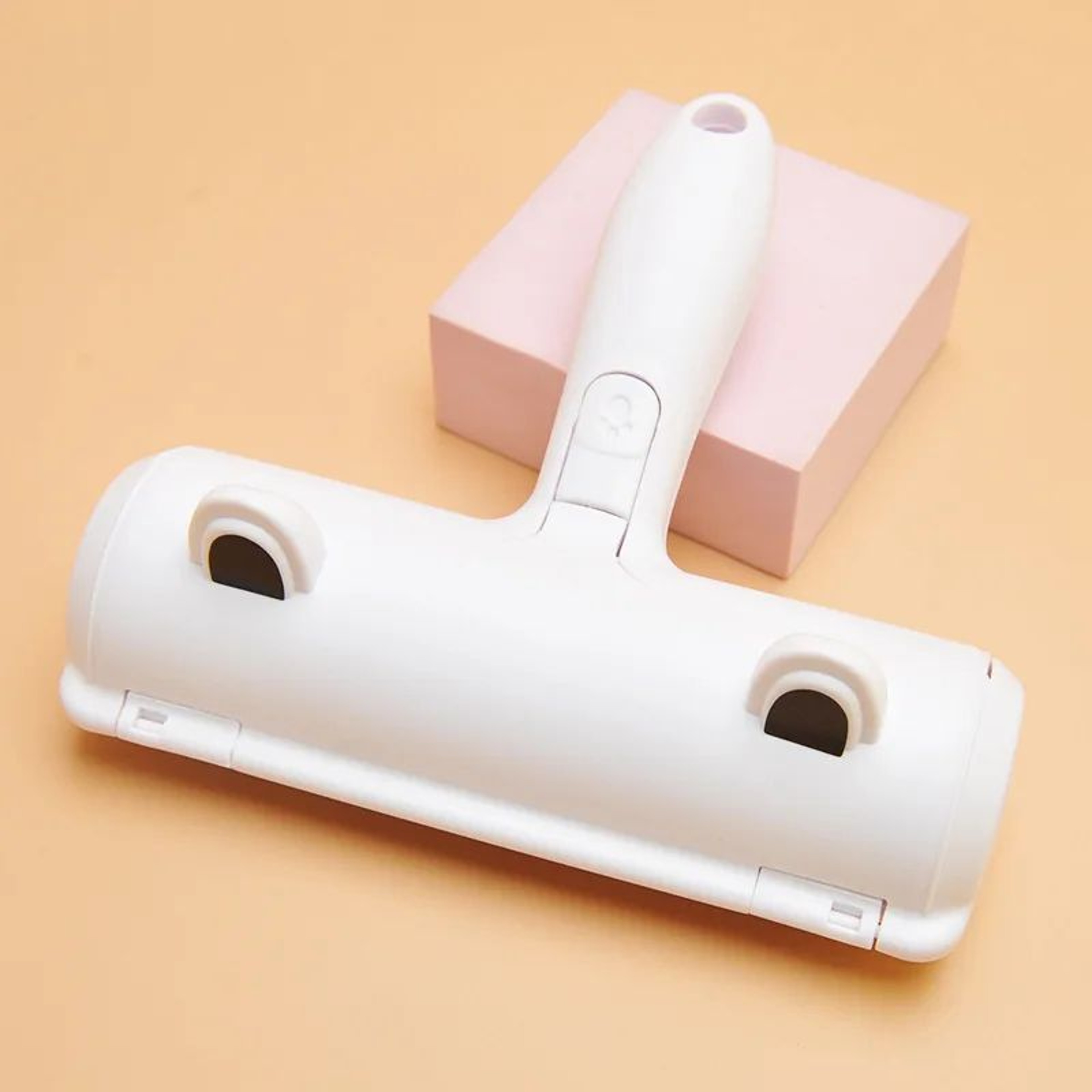 FurFree Reusable Pet Hair Remover Roller For Furniture Carpet  Car Seats 7