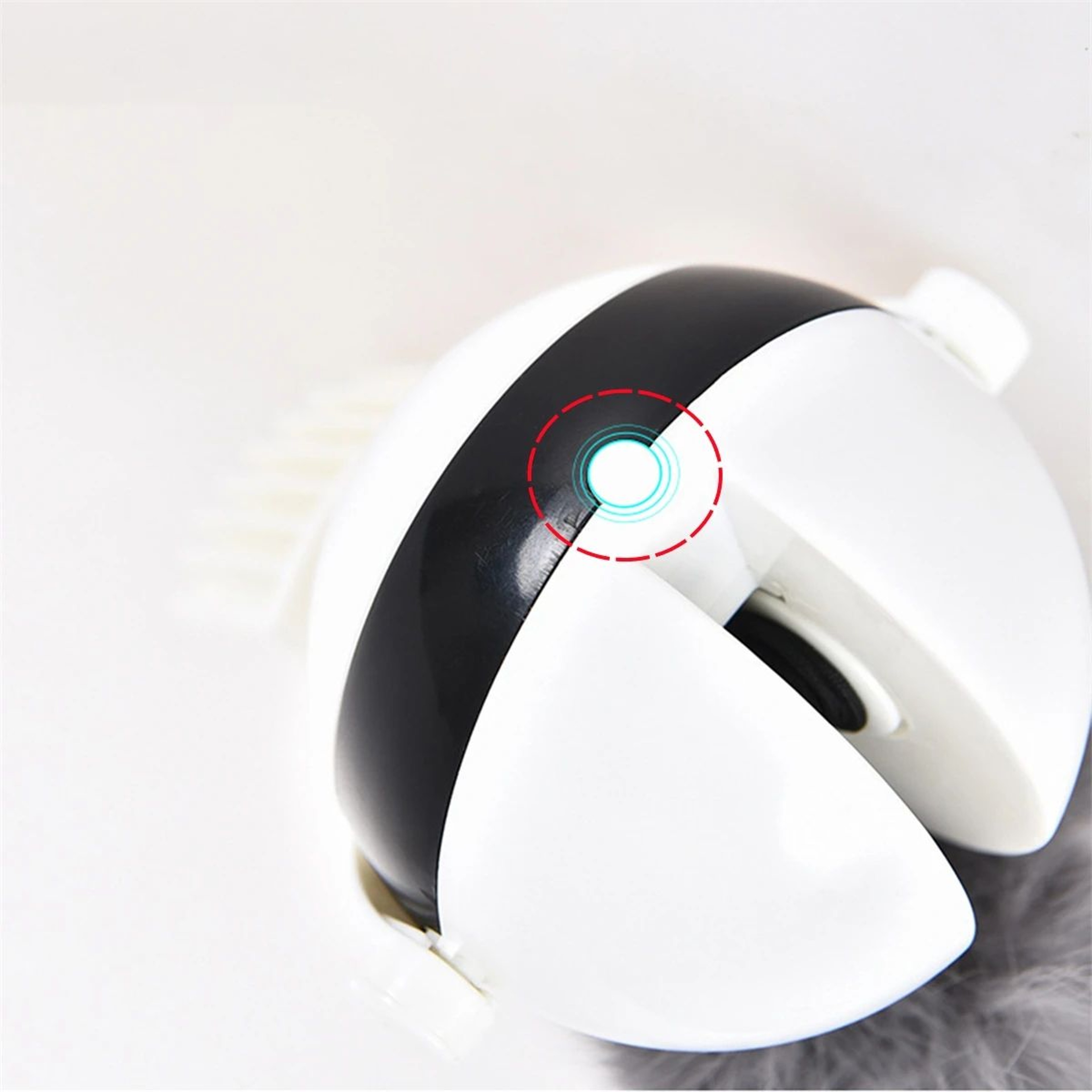 Smart Retractable Interactive Cat Ball Toy For Active Indoor Cats 2