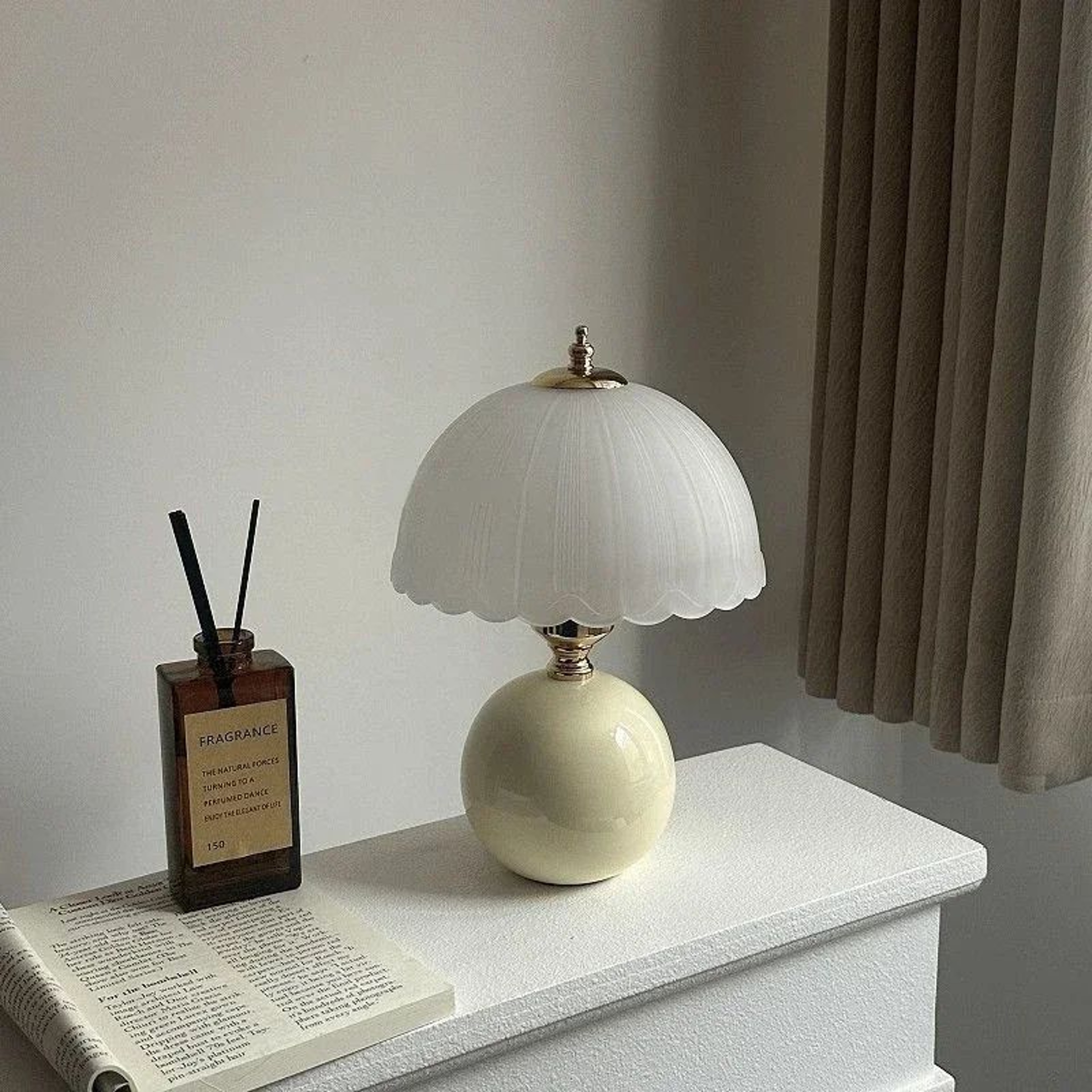 BloomGlow Flower Bud Table Lamp  Modern Decorative Bedside Table Lamp With 3 Color Lighting 5