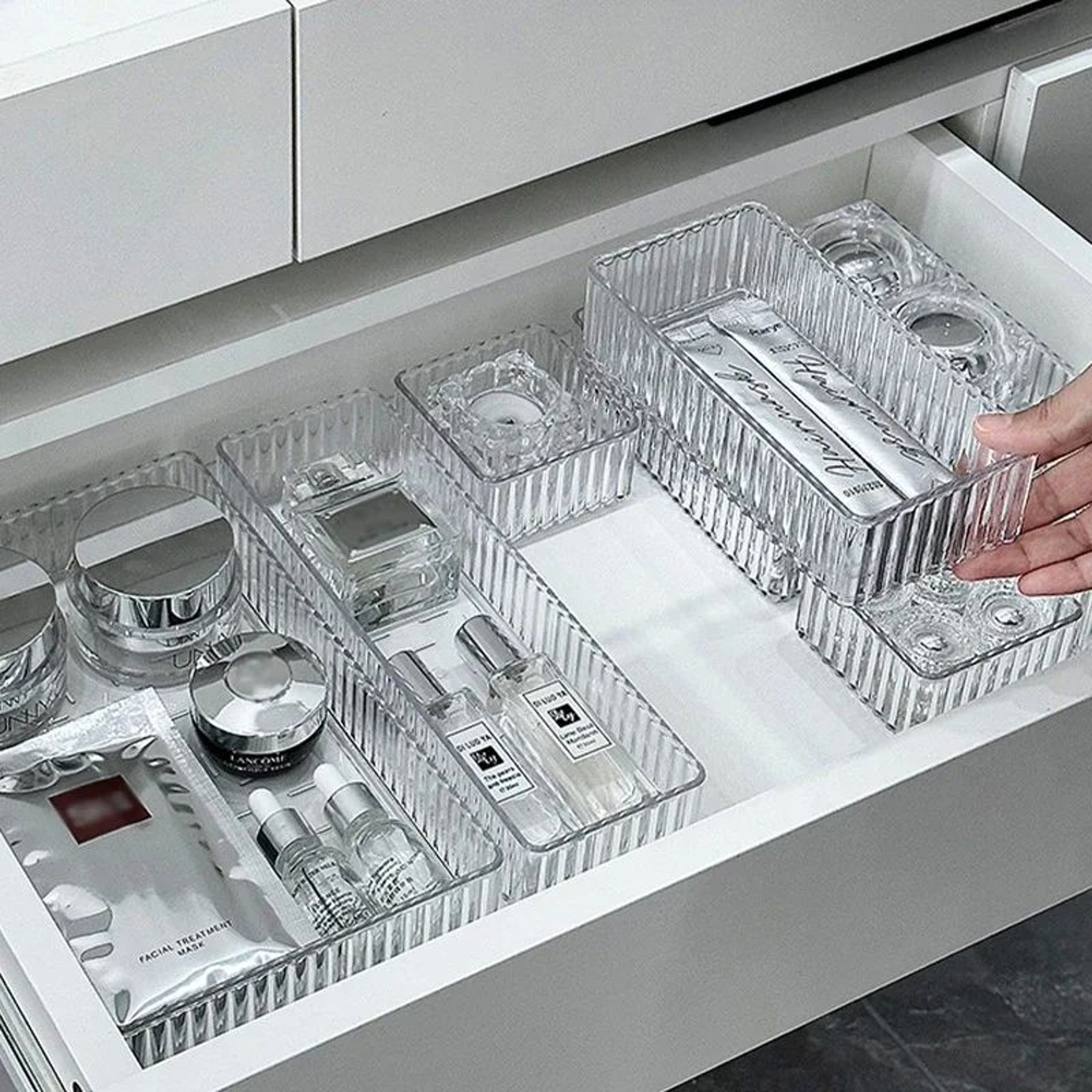 Clear Stackable Drawer Organizer Trays For Makeup Vanity And Home Storage 2