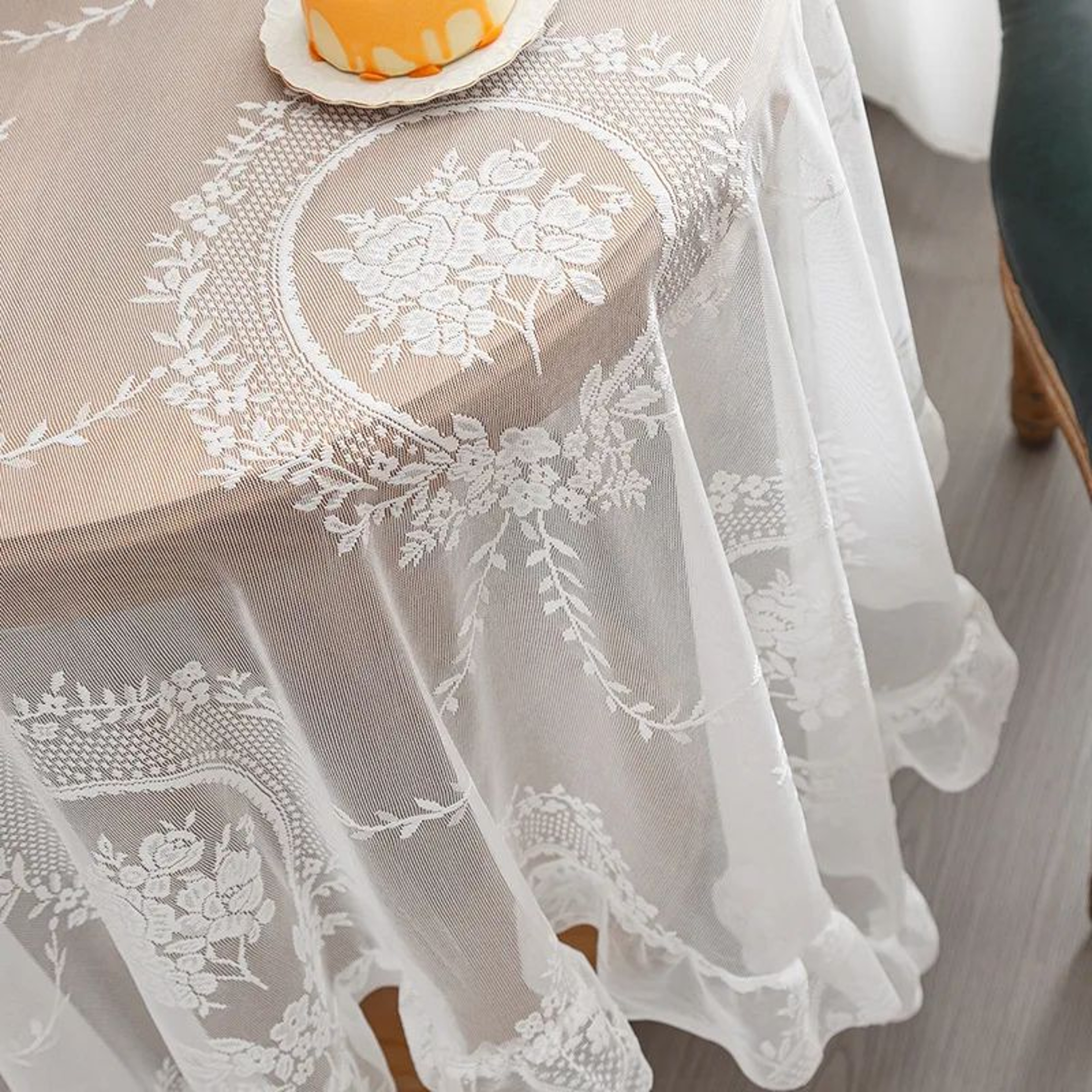 Elegant White Floral Lace Tablecloth For Dining Tables And Weddings 4