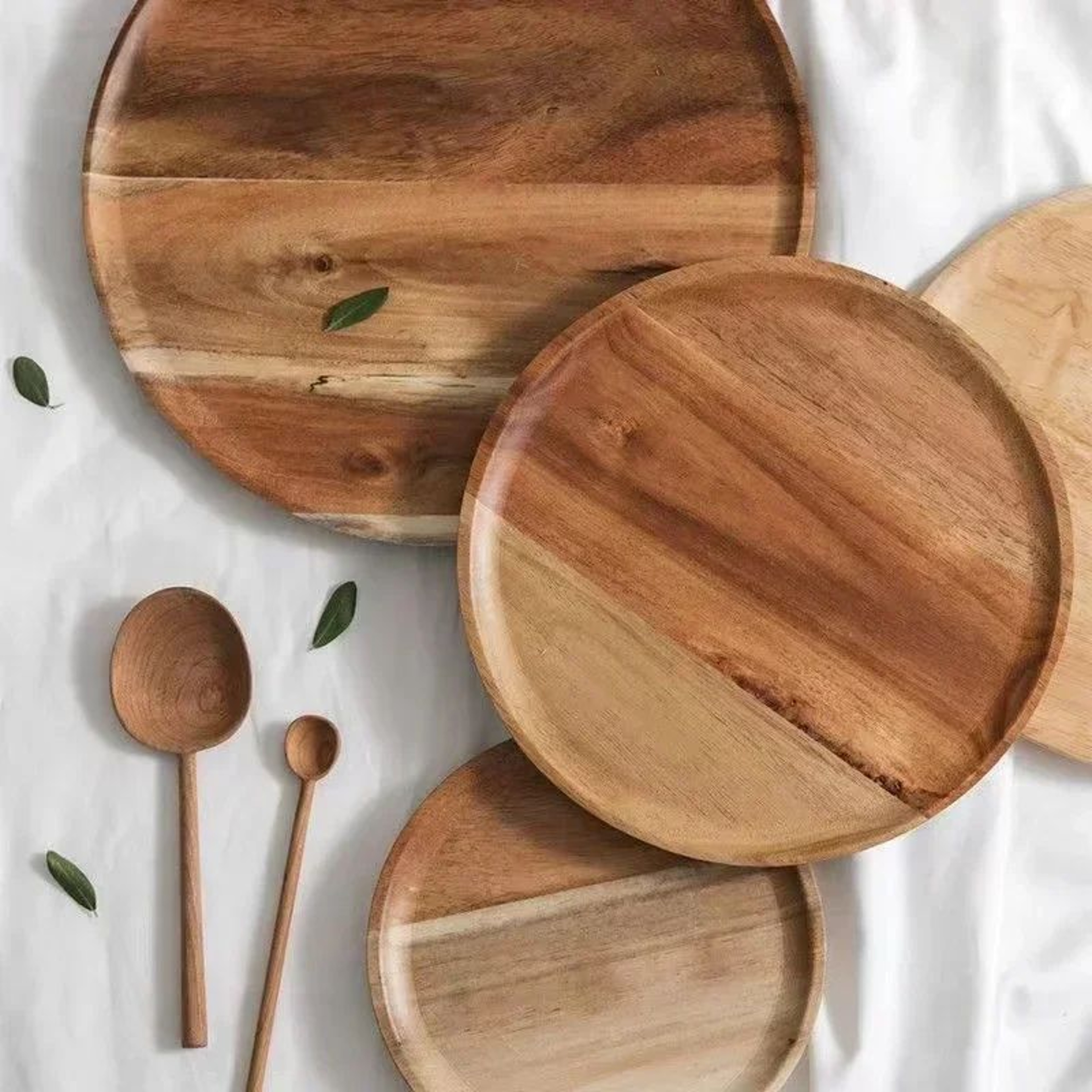 Retro Acacia Wood Round Serving Platter For Pizza Desserts And Snacks 0