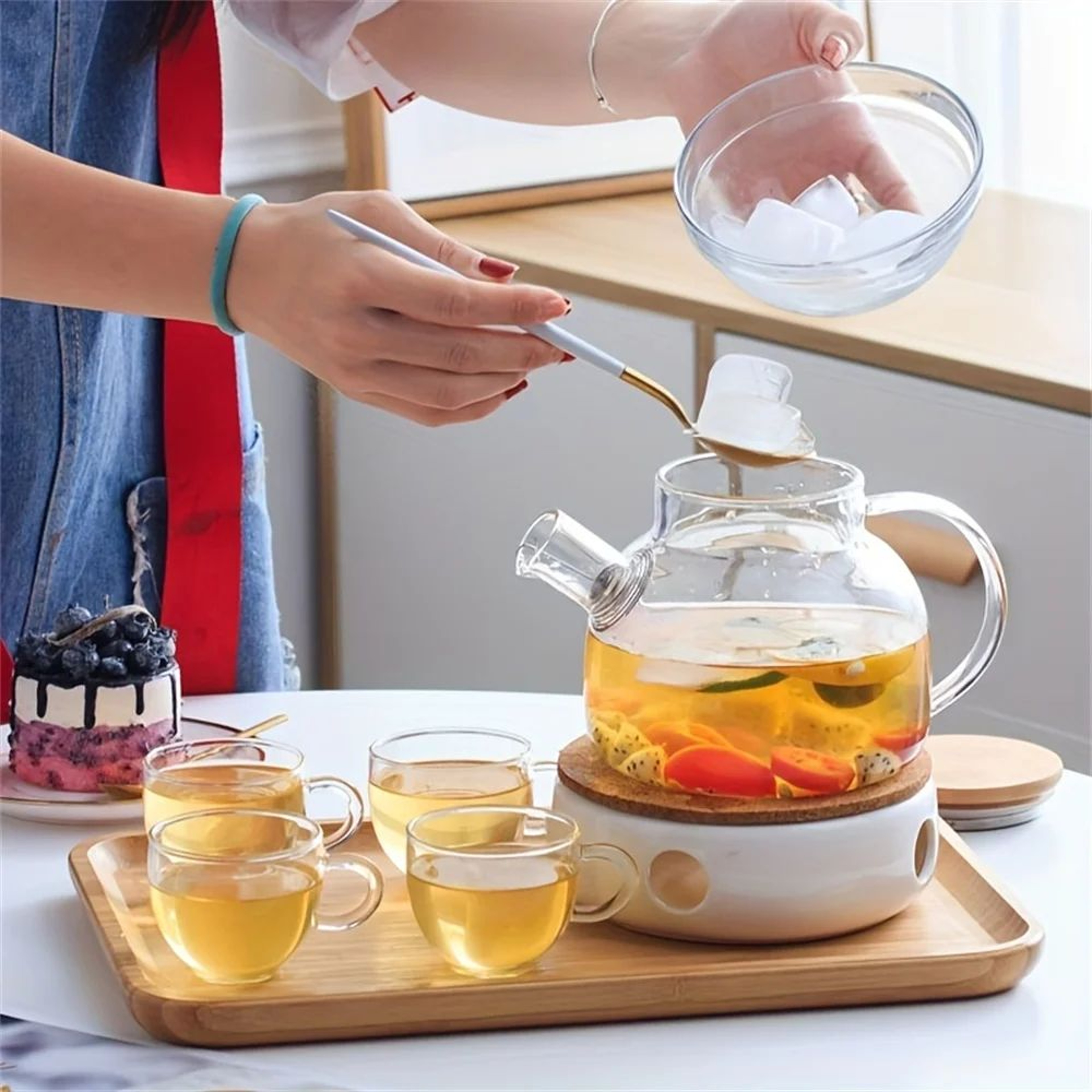 1L18L Heat Resistant Borosilicate Glass Teapot With Bamboo Lid 5