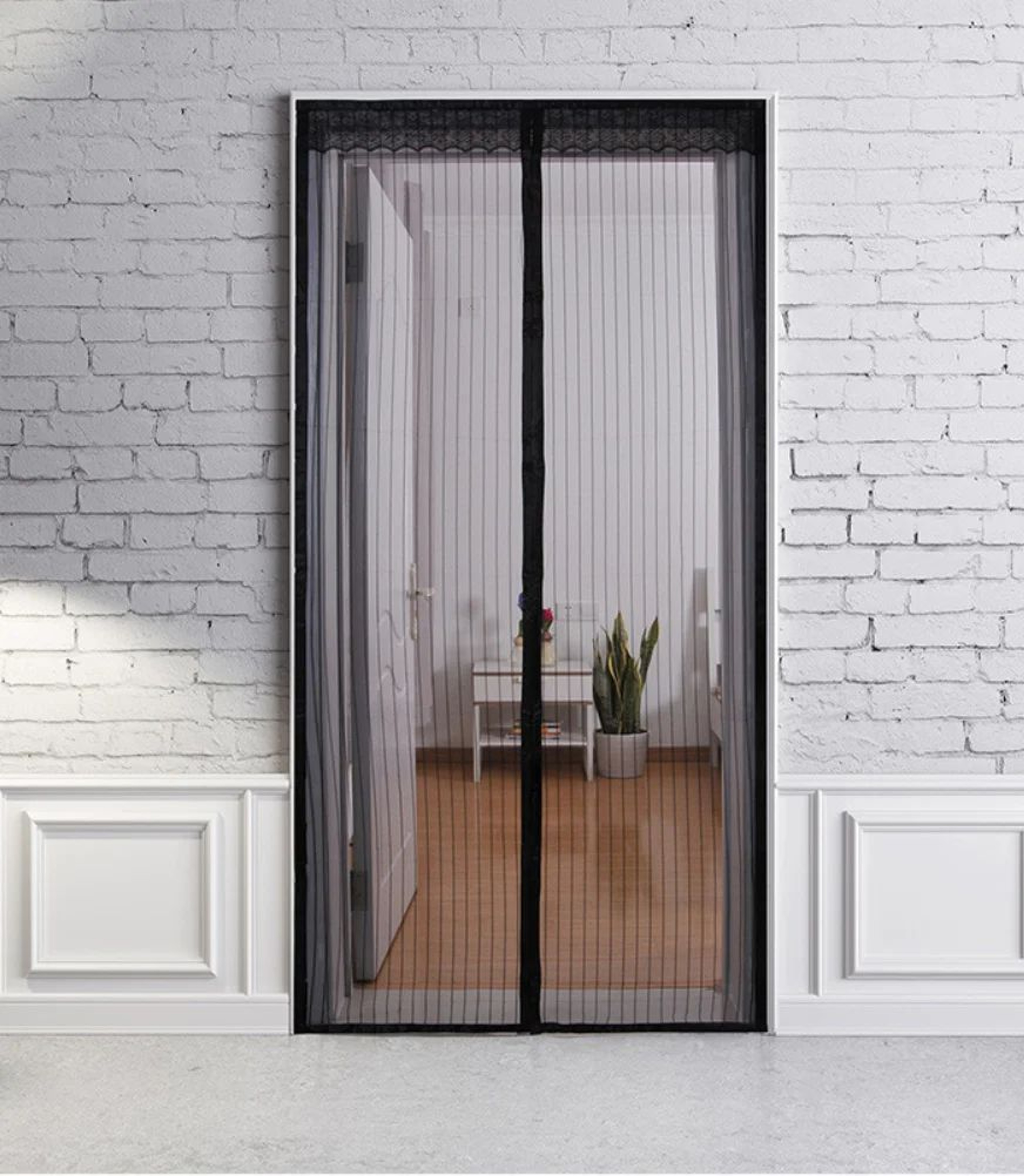 Magnetic Screen Door Curtain With Automatic Closure And Insect Protection 1
