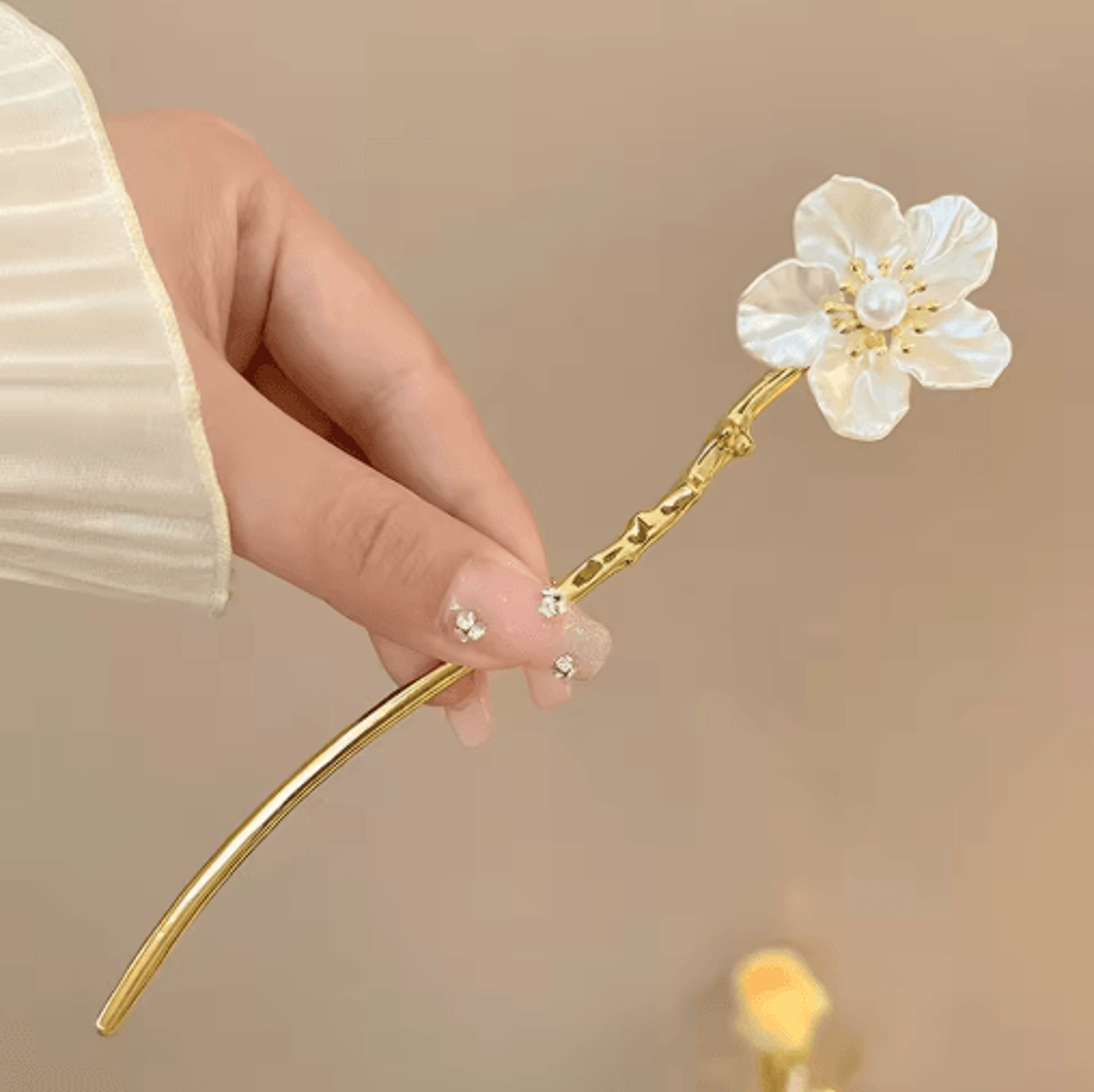 Simple Flower Hair Pin Pearl Chain Tassel Hair Stick Fork In New Chinese Style 0