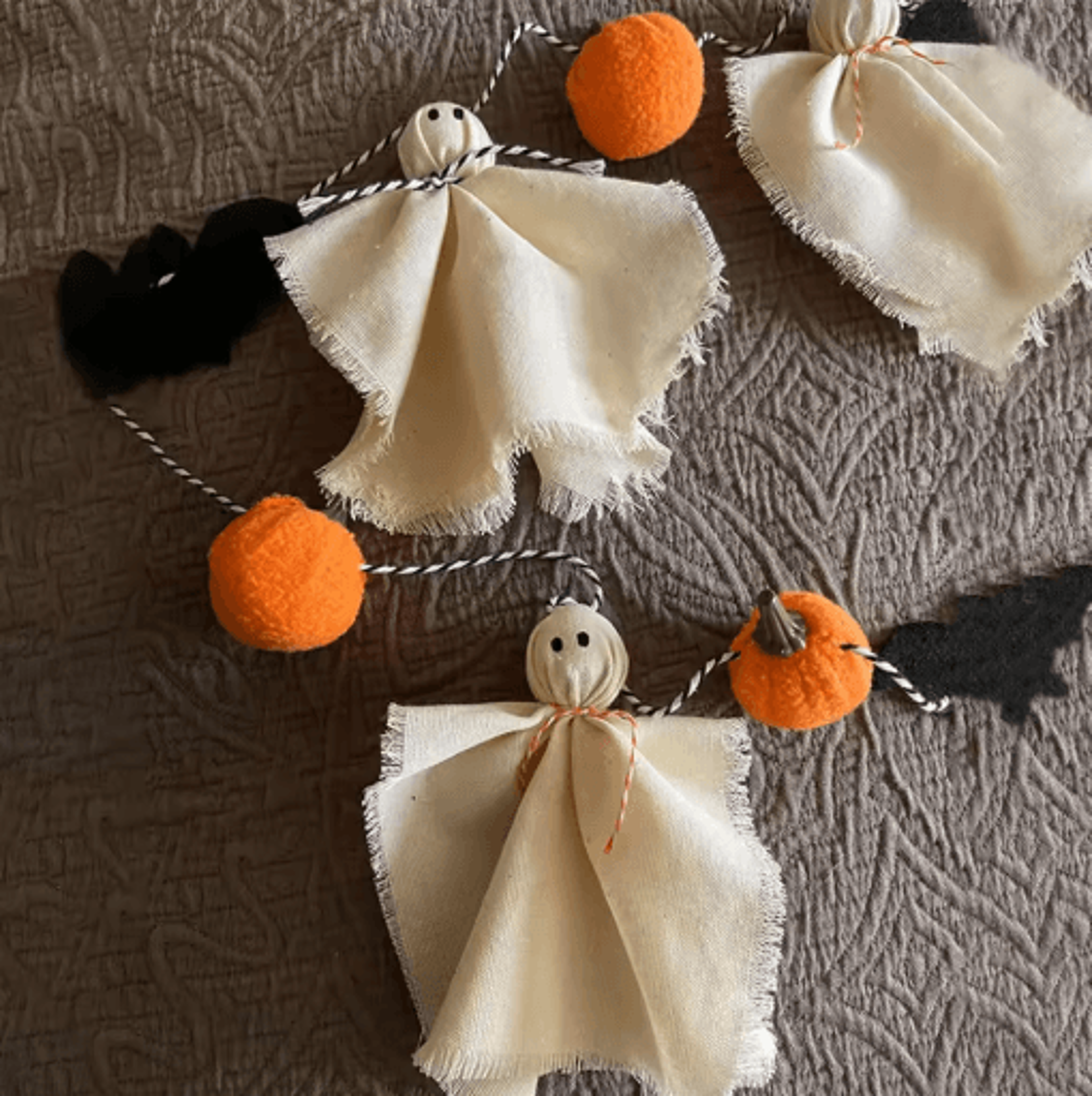 Halloween Ghost Garland Spooky Hanging Decor For Farmhouse Parties And Scary Displays 3