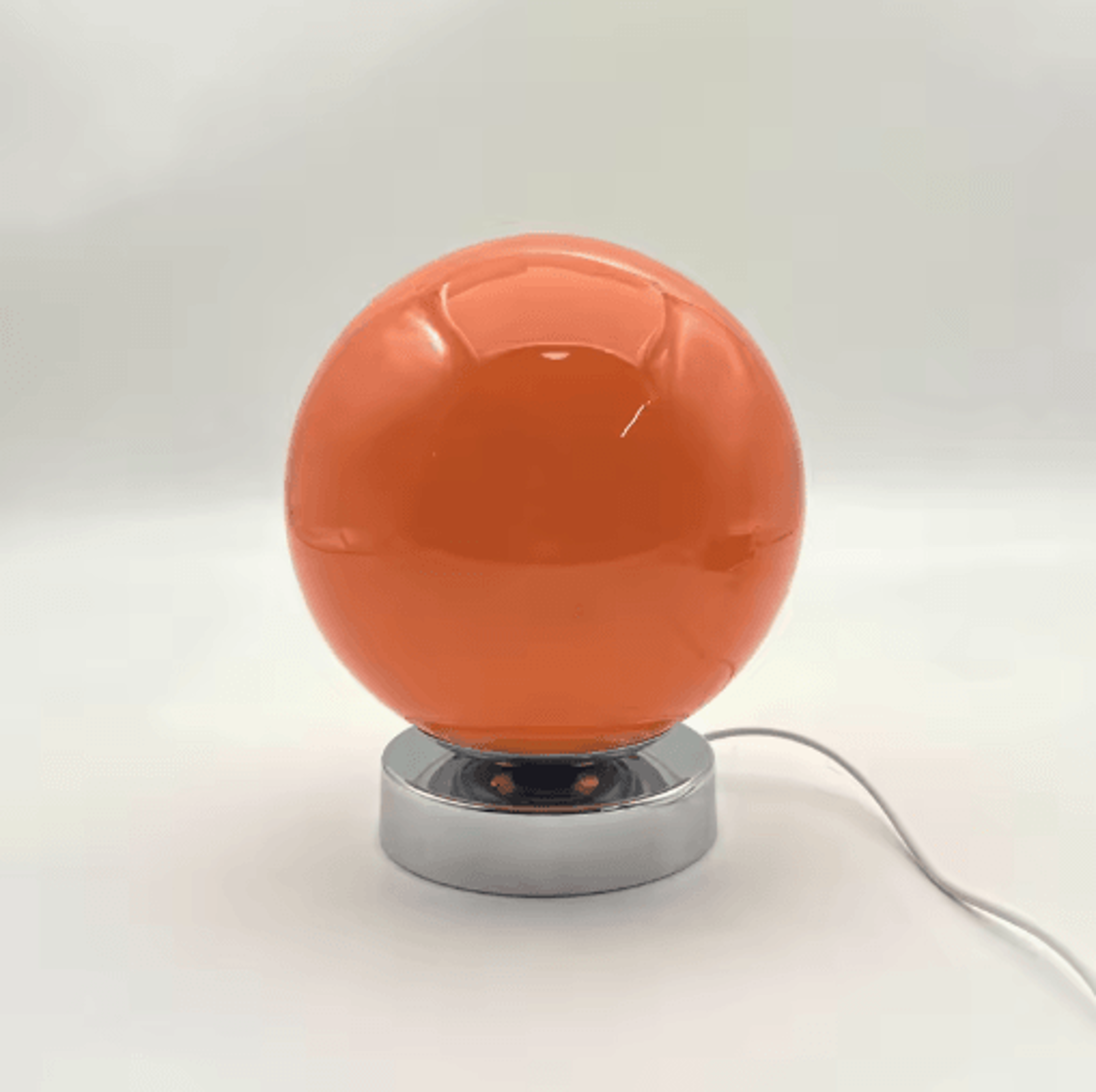 Vintage Round Table Lamp Simple Bedside Charging Night Light For Cozy Bedroom Atmosphere 1