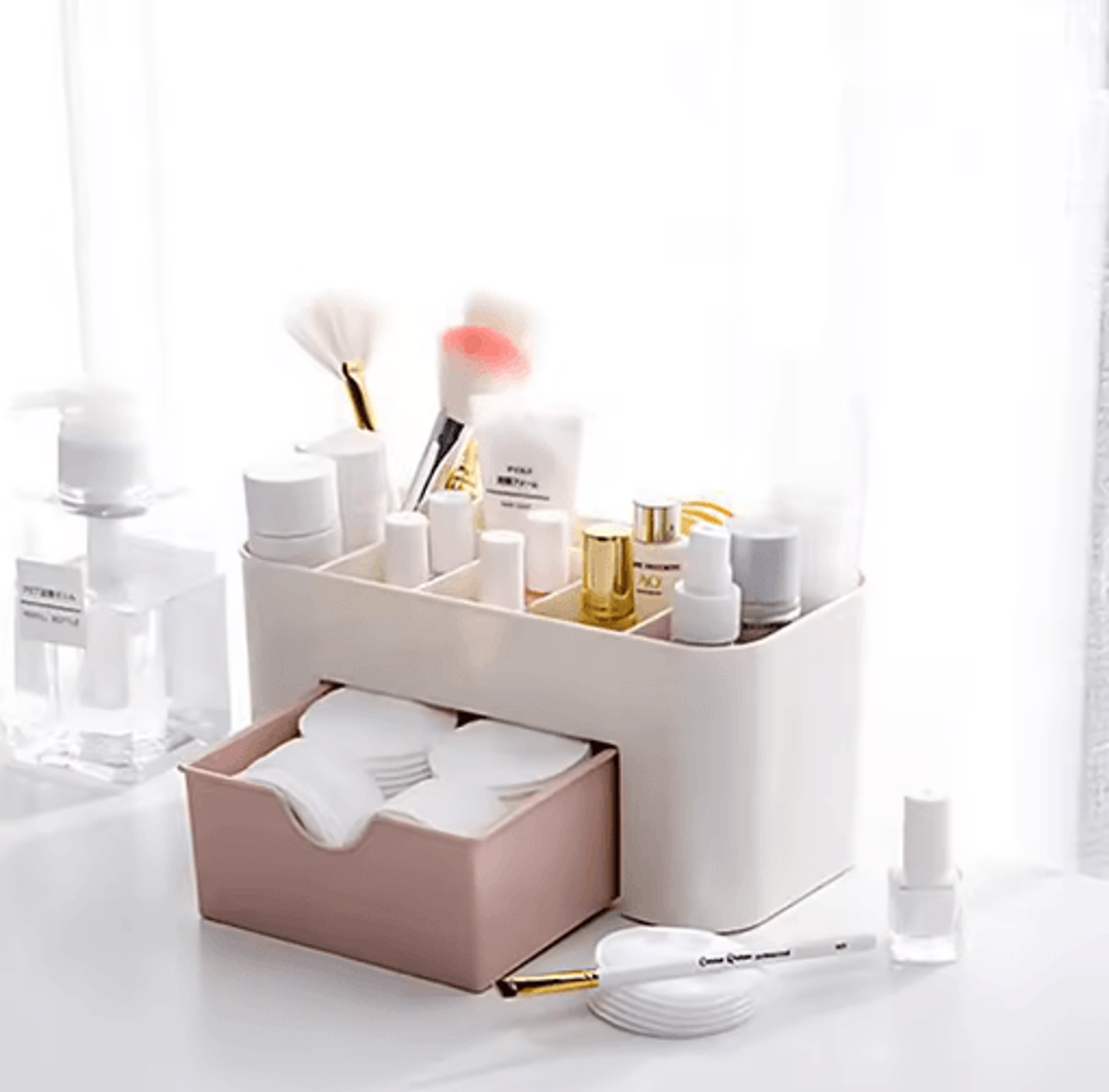 Protect Your Beauty Tools And Extend Their Life With This Mesh Makeup Brush Drying And Storage Bag  1