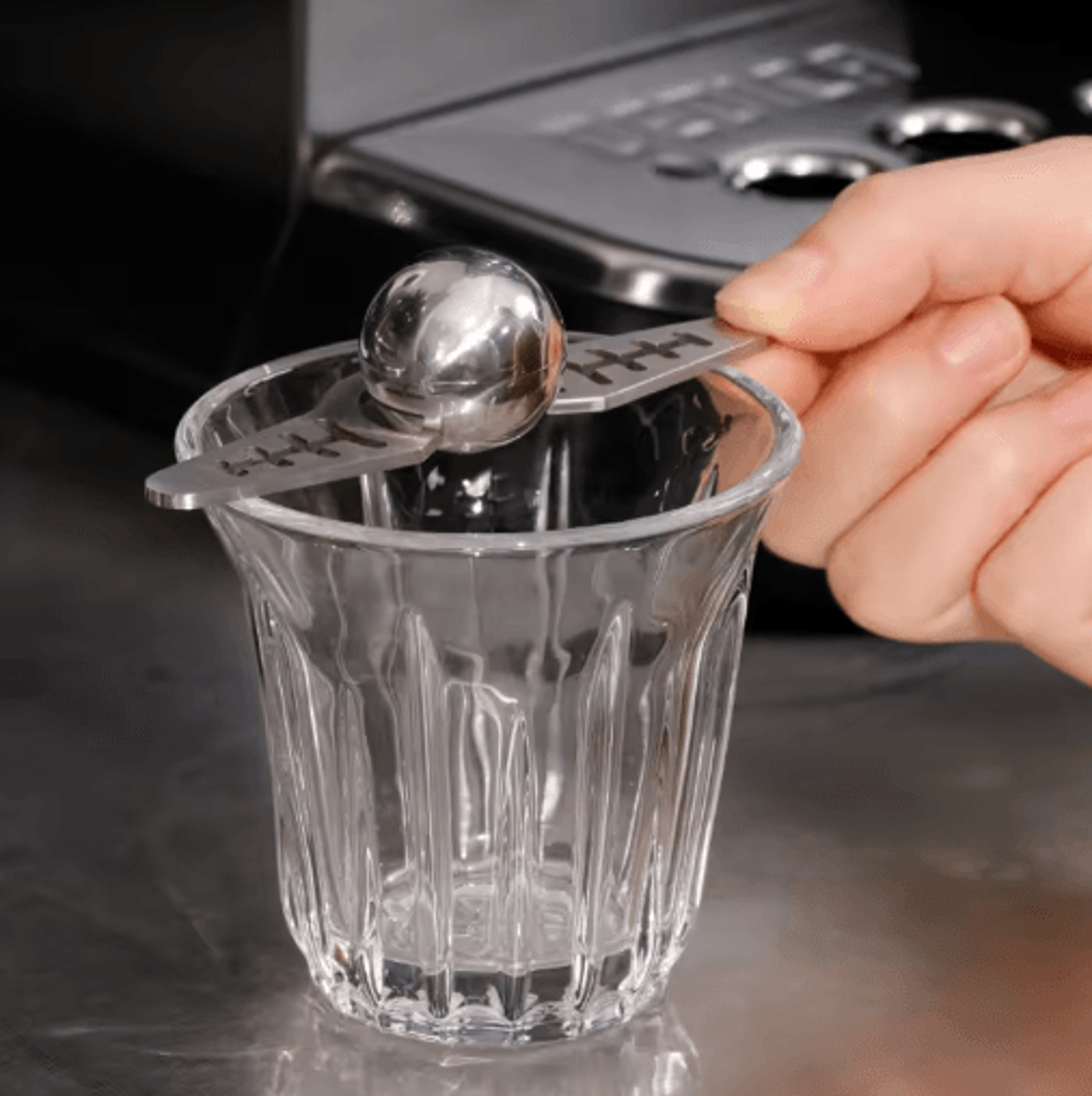 Stainless Steel Coffee Frozen Ball For Espresso Cooling  Flavor Balance 2