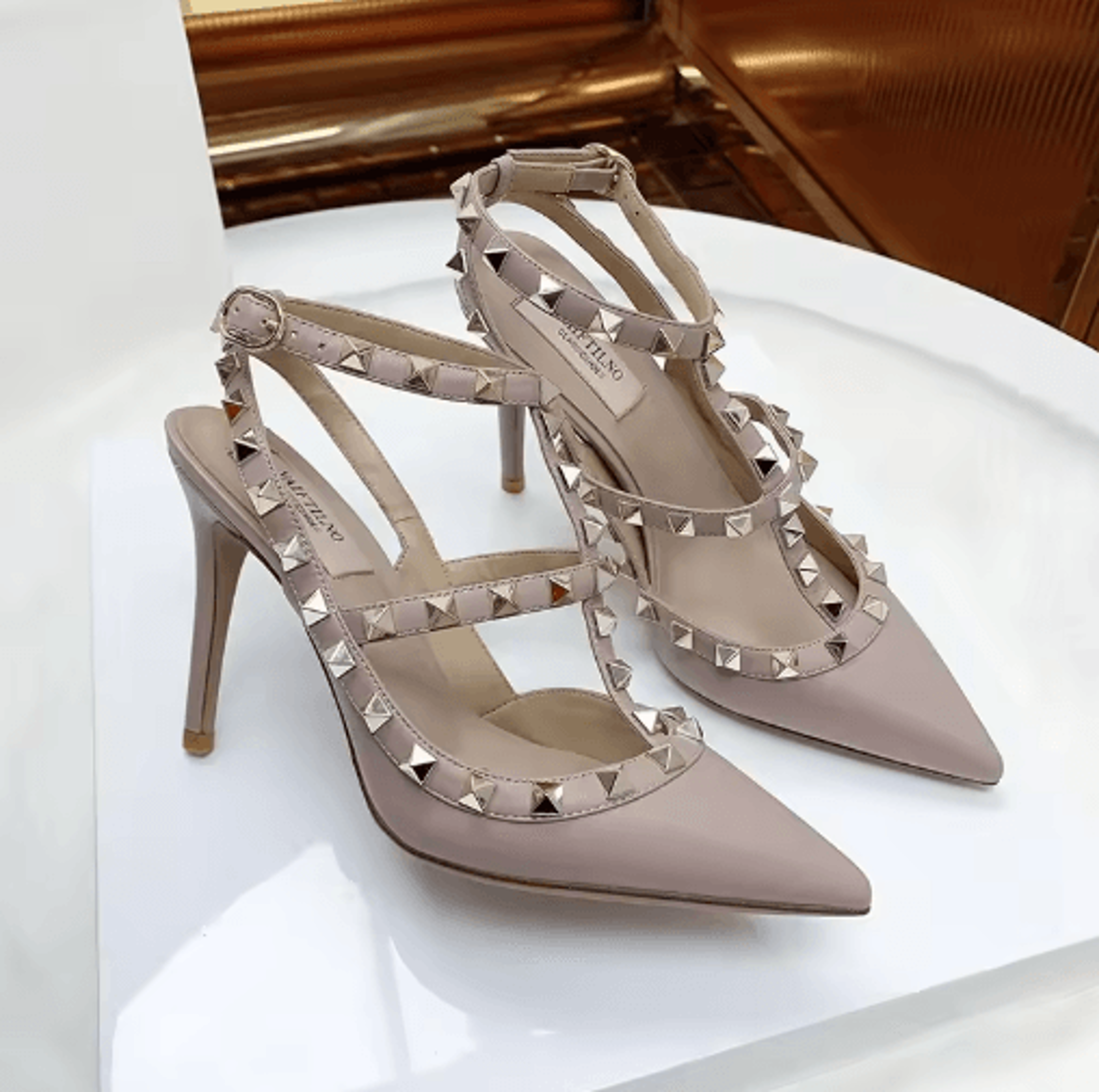 2025 Luxury Punk Rivet Pointed Toe Stiletto Gladiator Sandals 18