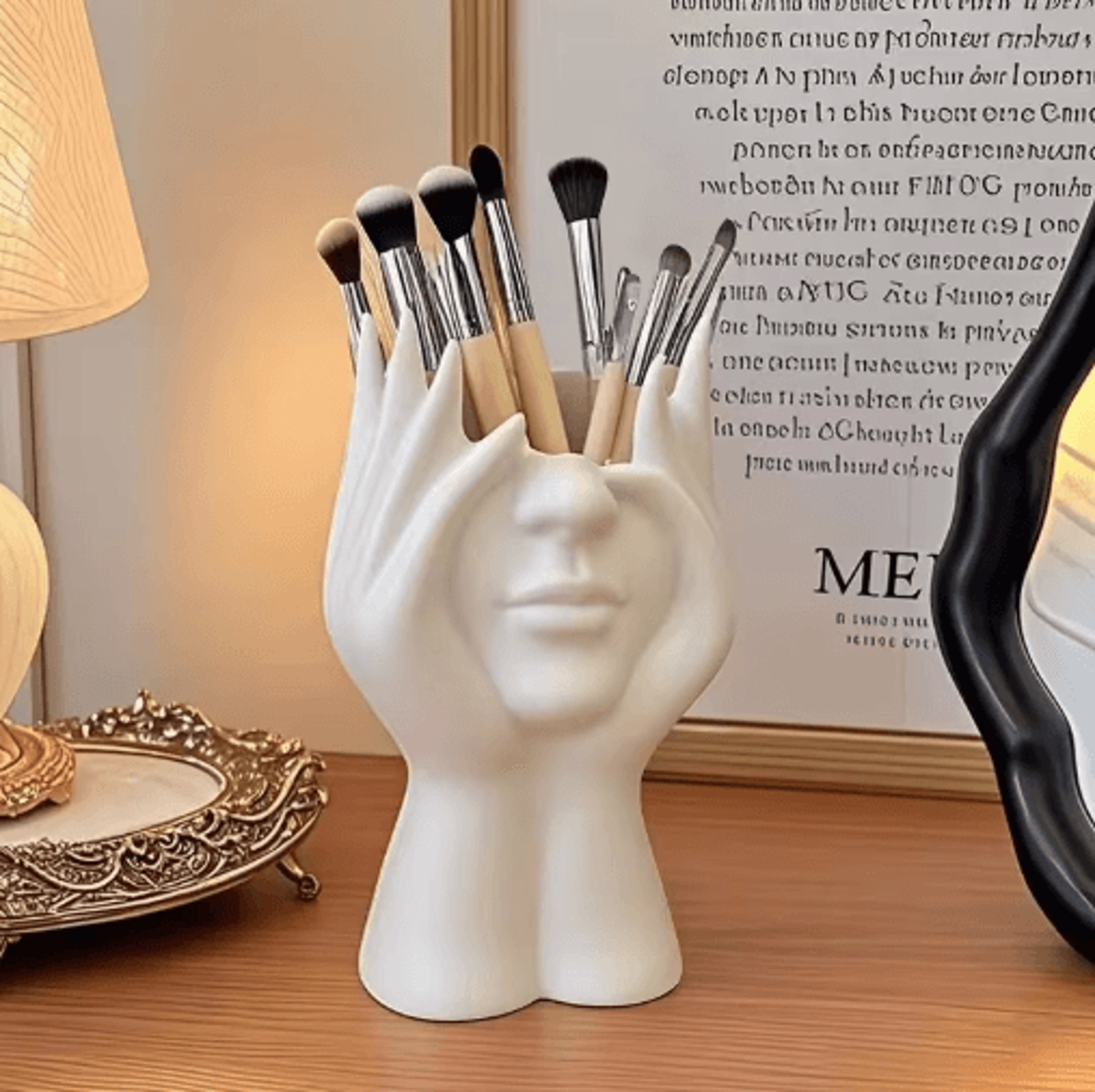 Creative Human Body Vinyl Figure Storage Holder And Makeup Brush Organizer 3