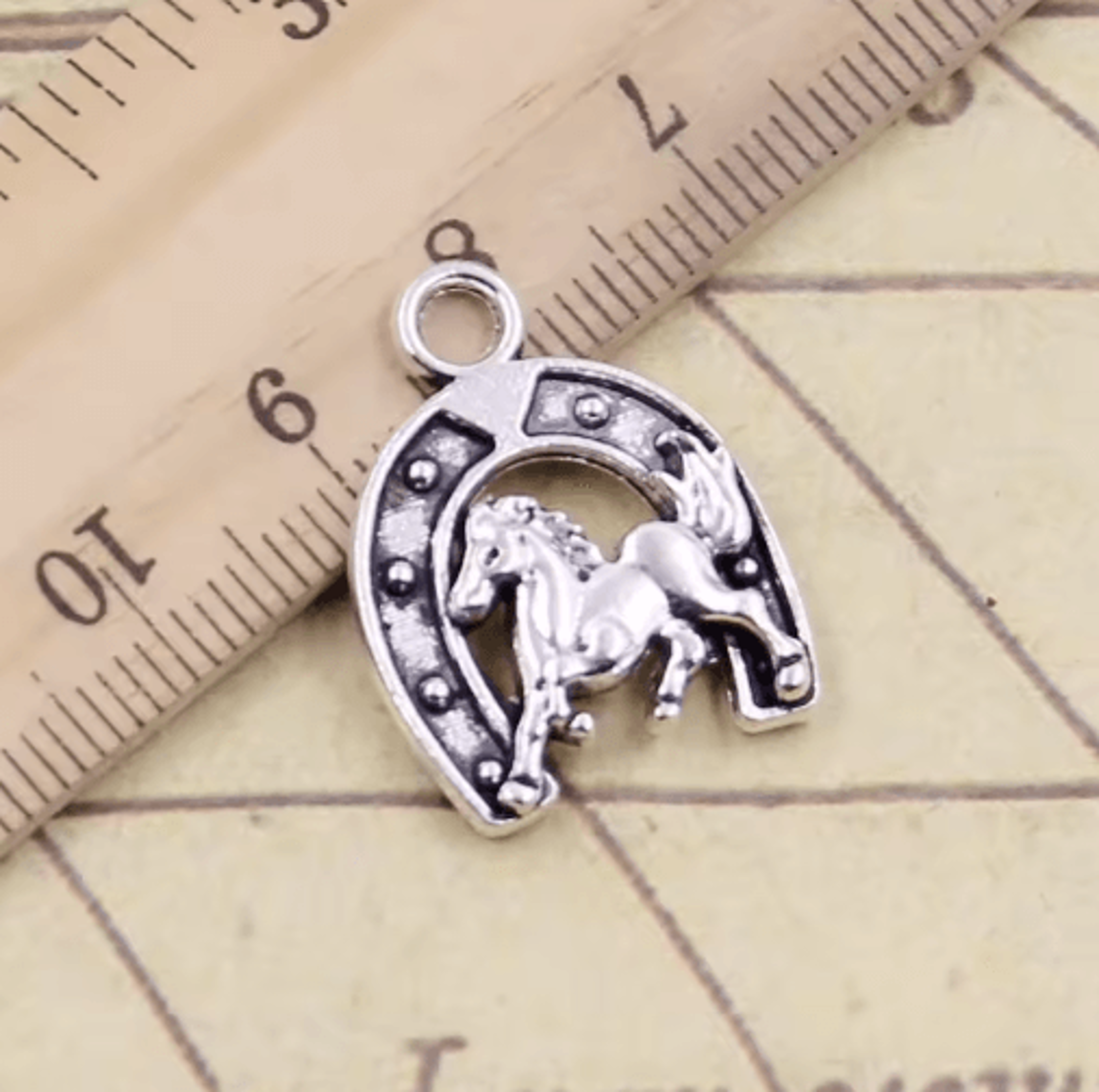 10pcs Antique Tibetan Silver Horse  Horseshoe Charms For DIY Jewelry Making 0