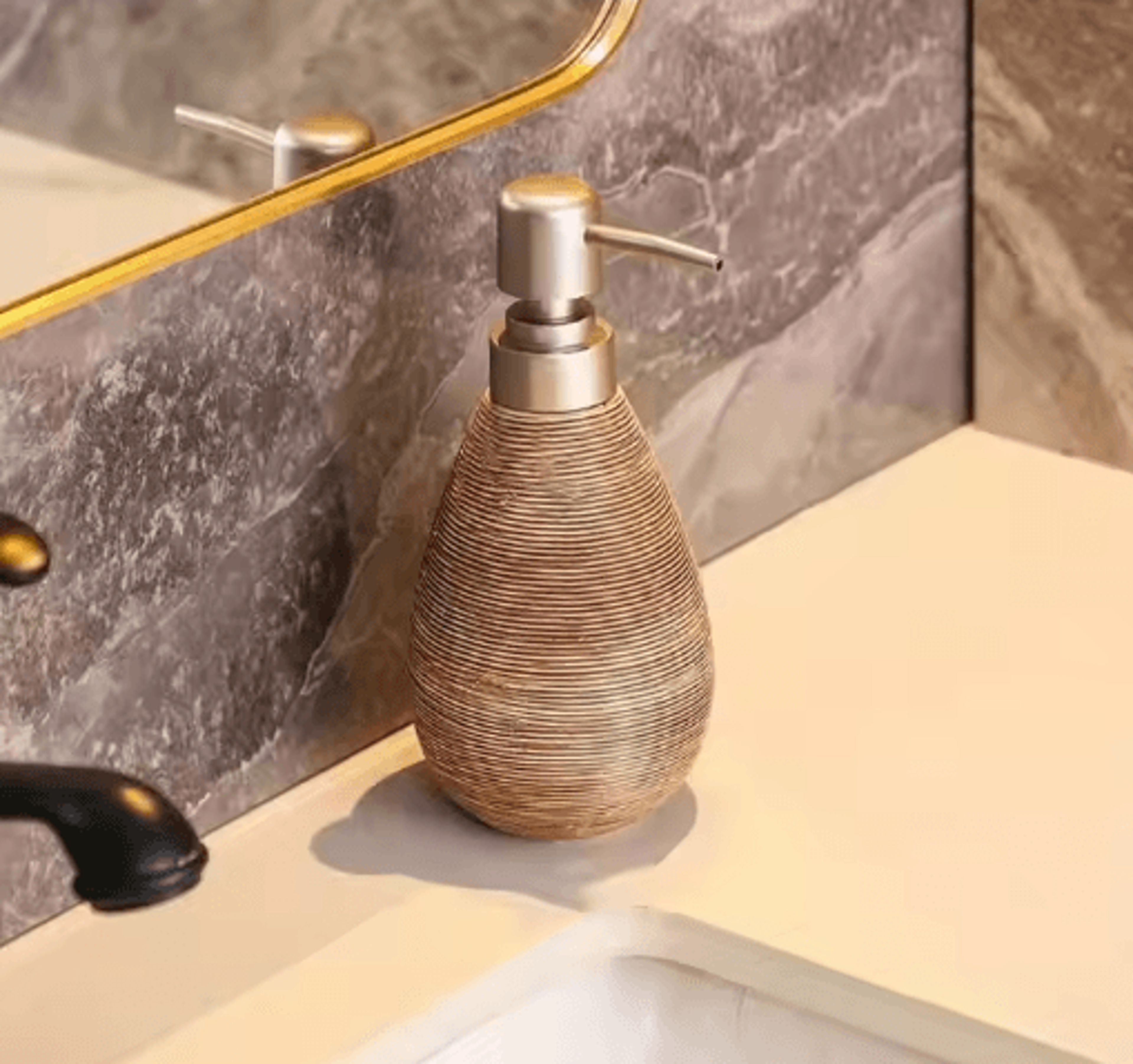 Retro Ceramic Soap Dispenser  Stylish Pump Bottle For Bathroom  Kitchen 3