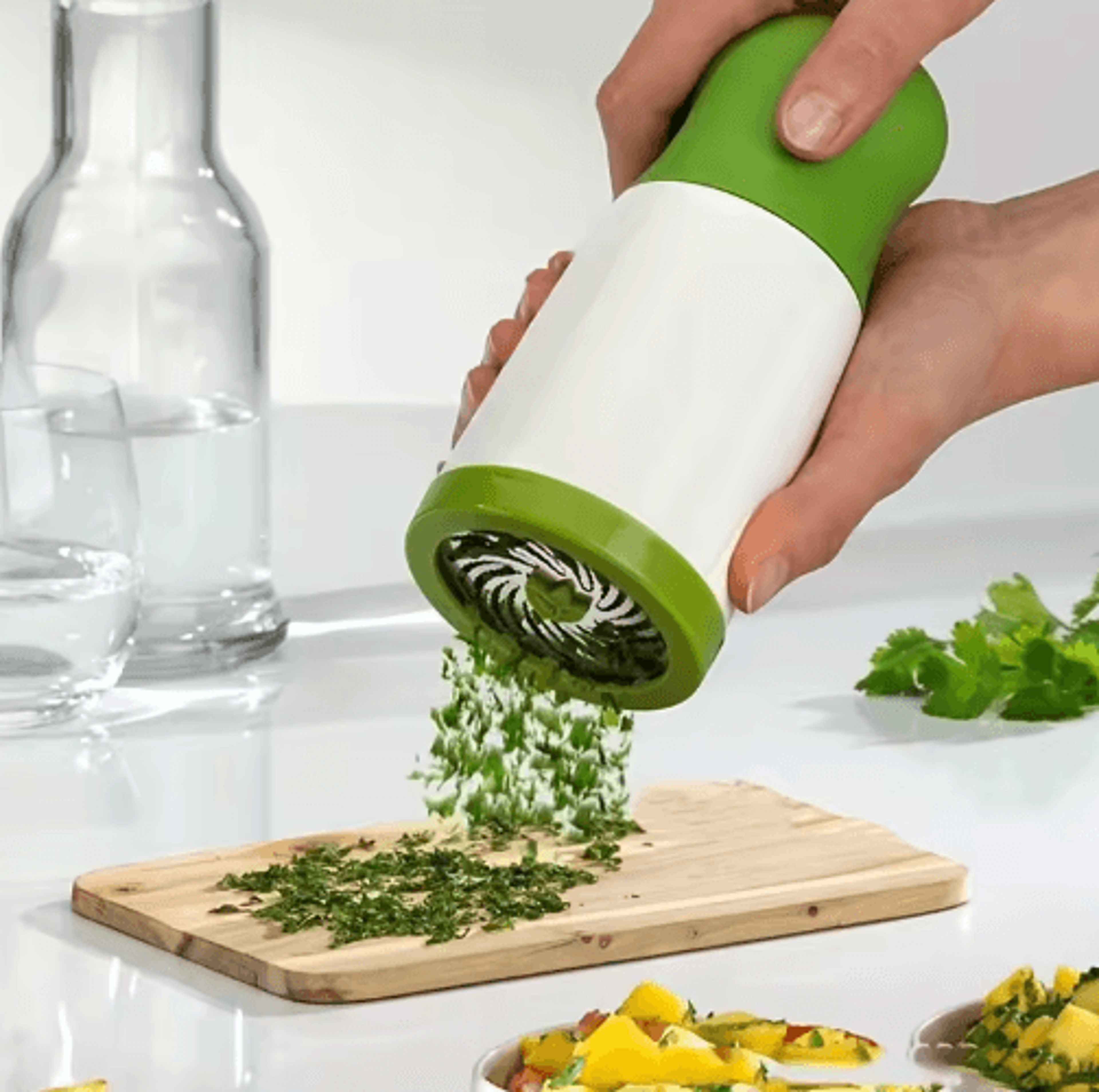 MultiFunction Manual Herb Grinder  Vegetable Cutter  Parsley Herb Mincer Tool 0