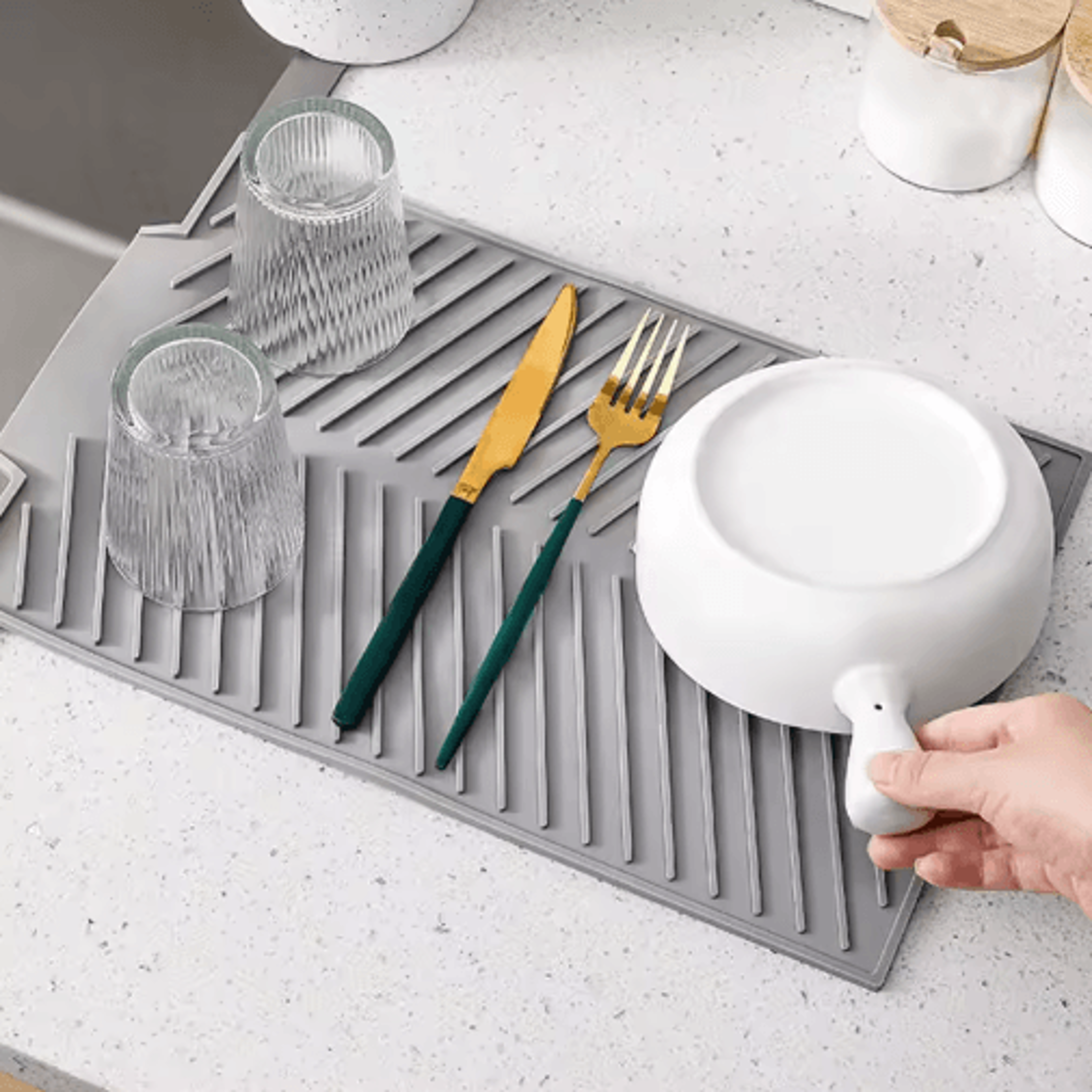 Silicone Dish Drying Mat  Foldable HeatResistant Kitchen Draining Pad With Raised Edges 7