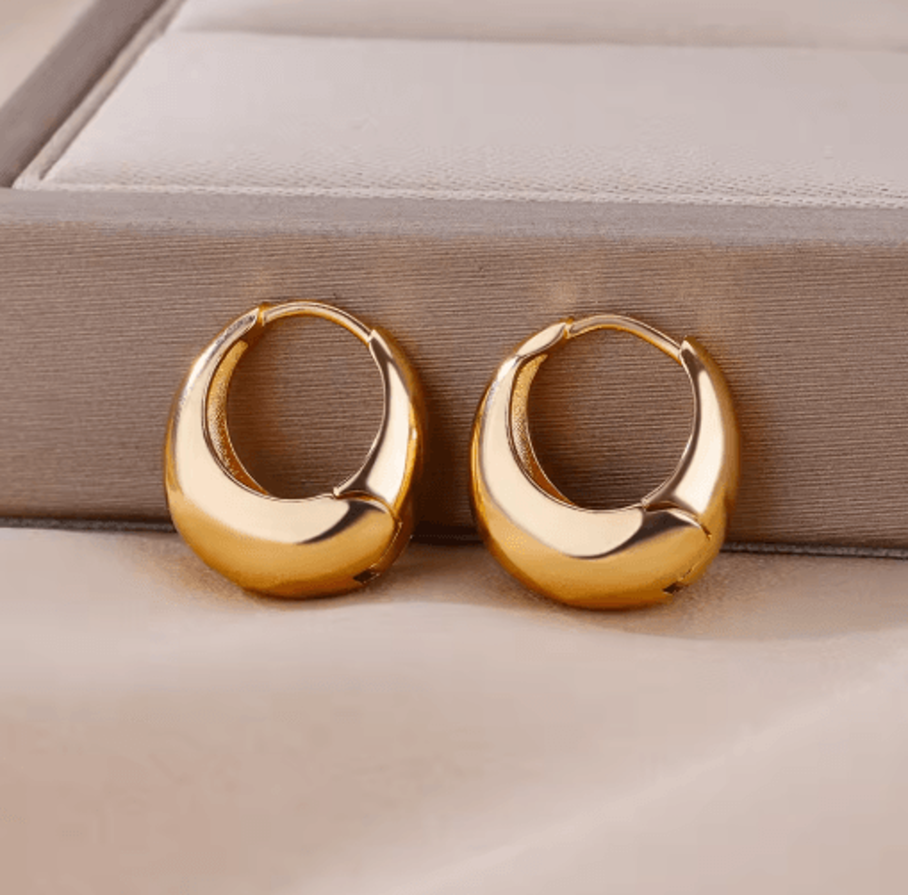 LuxeDrop Chunky Gold Hoop Earrings  Stainless Steel Water Drop Statement Jewelry 3
