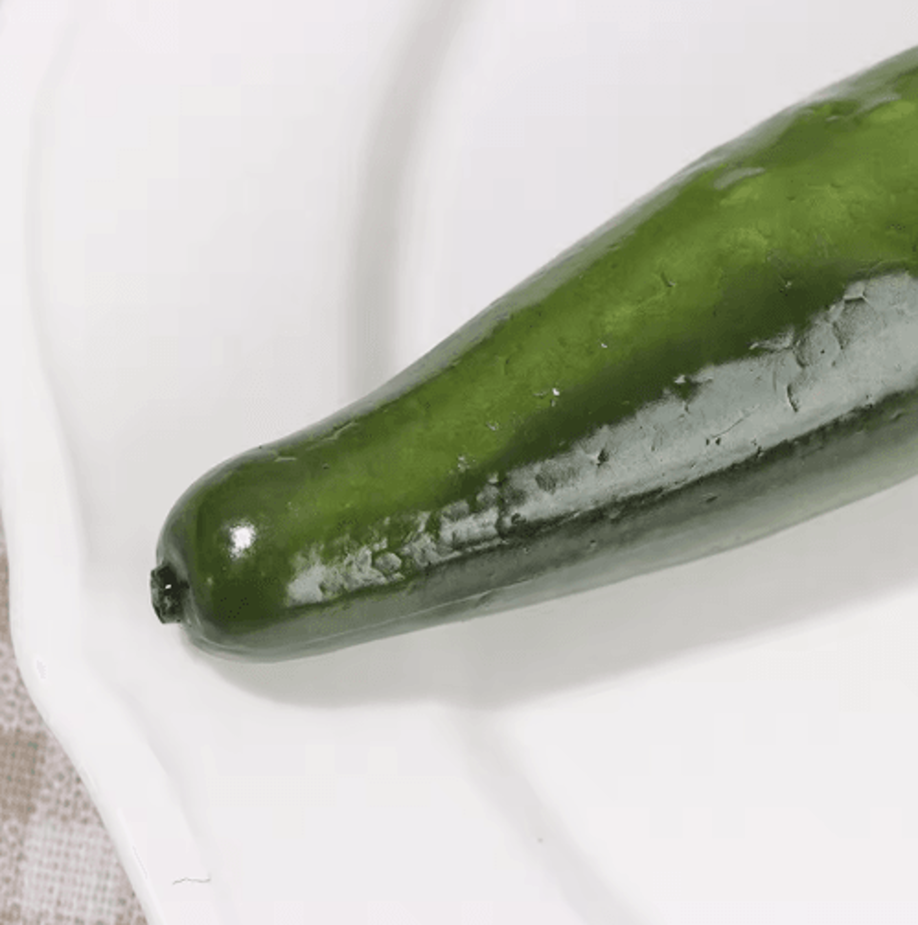 Realistic Fake Cucumber Set  Lifelike Kitchen Decoration  Display Props 3PCS 3