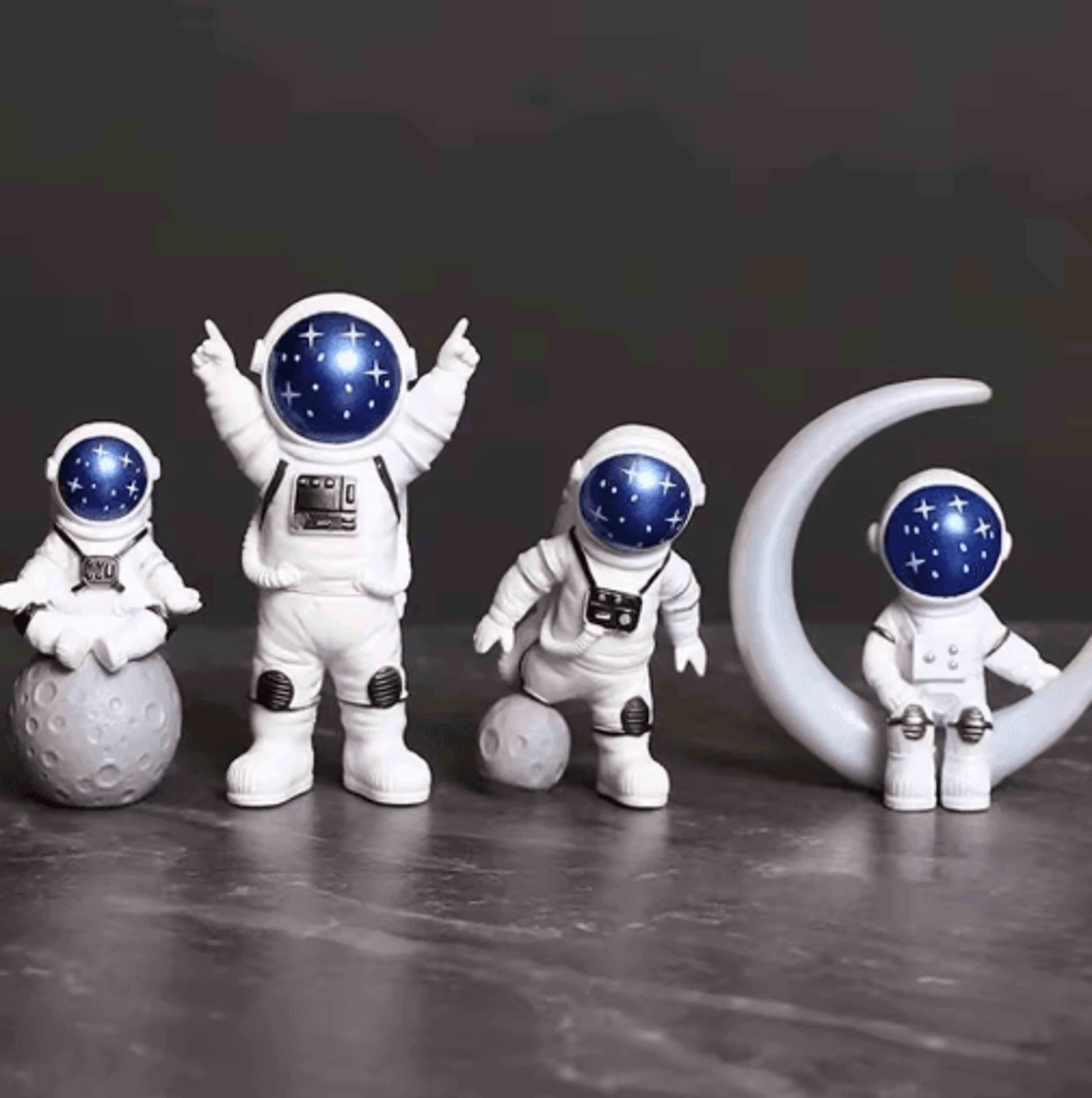 4PCS Astronaut Figurine Set  SpaceThemed Desk  Home Decor Models 0