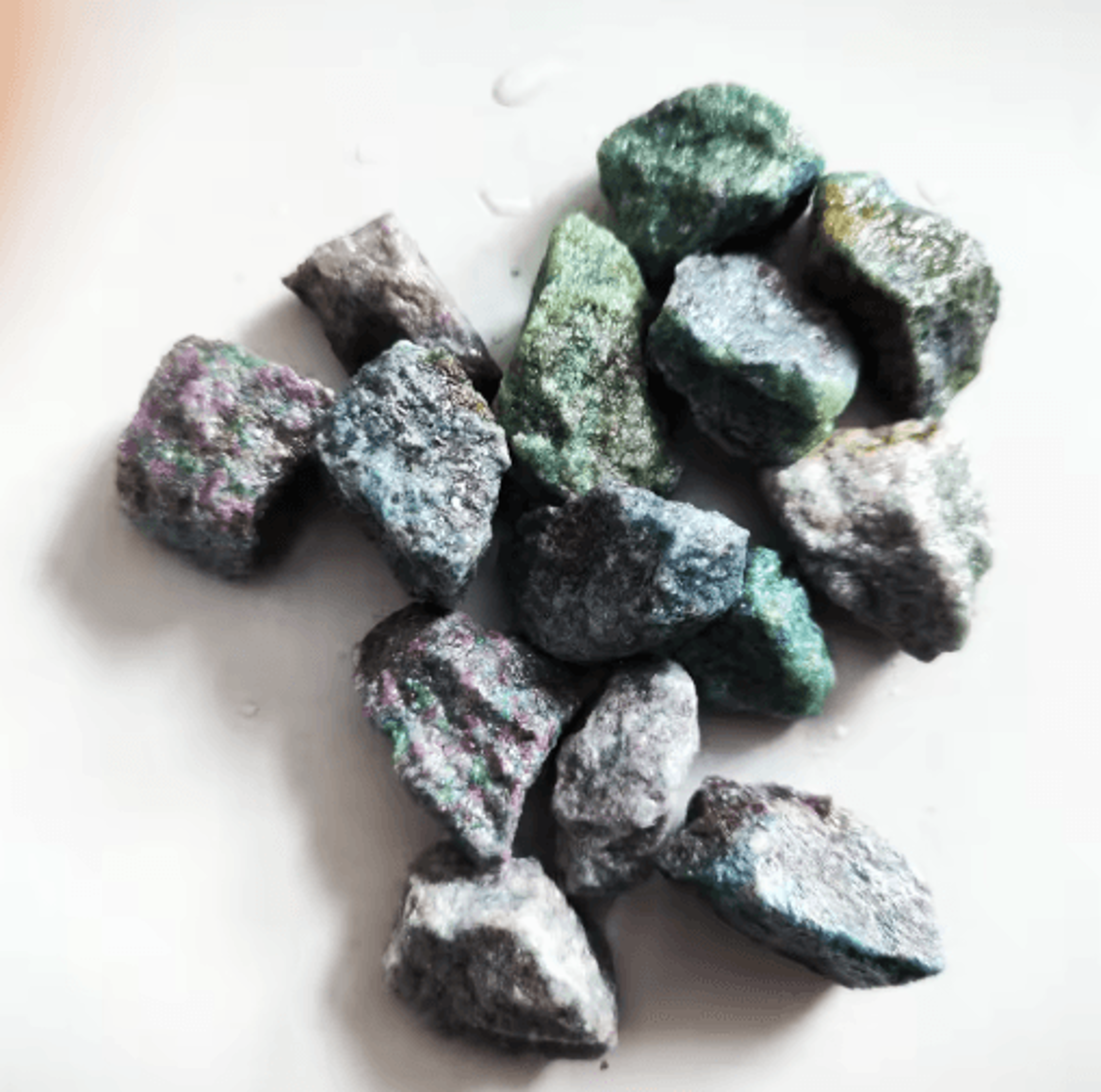 Natural Raw Gemstone Collection  UV Reactive Emerald Sapphire  Ruby Mineral Specimens 4