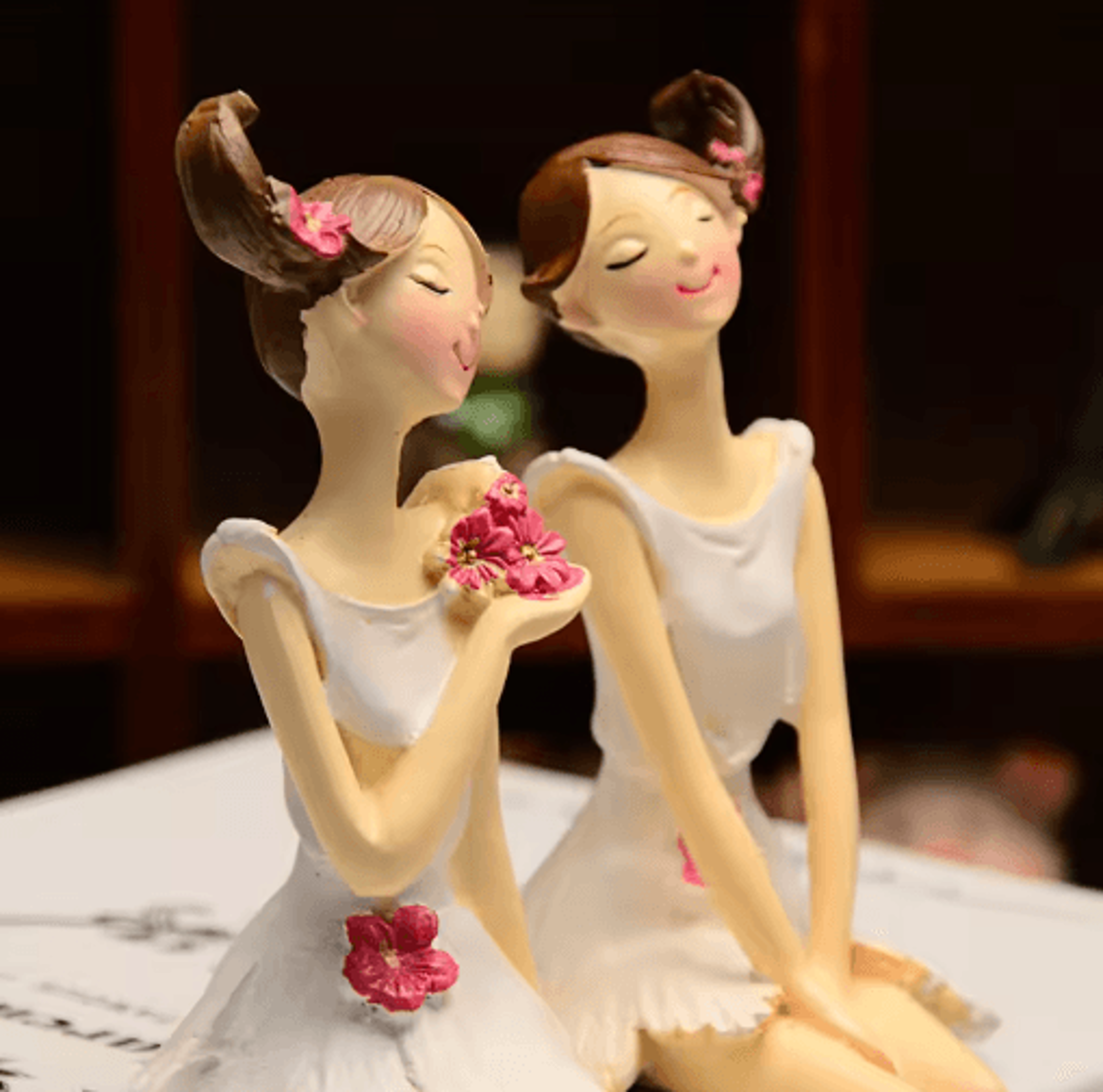 2Piece Angel Fairy Figurine Set Elegant Angel Resin Figurines For Home  Garden Decor 6