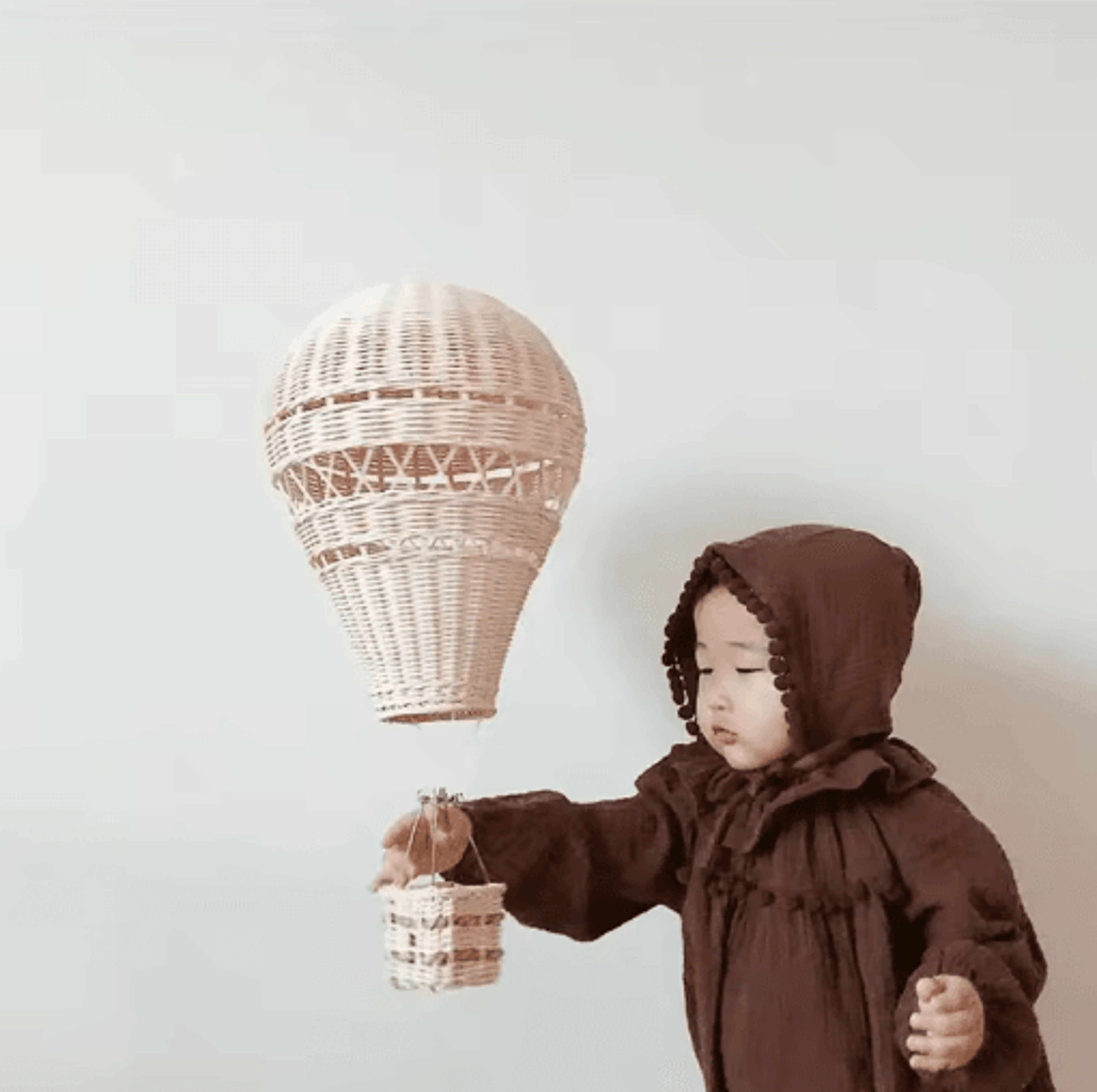 Handwoven Rattan Hot Air Balloon Decor Nursery Wall Hanging  Baby Photo Prop 0