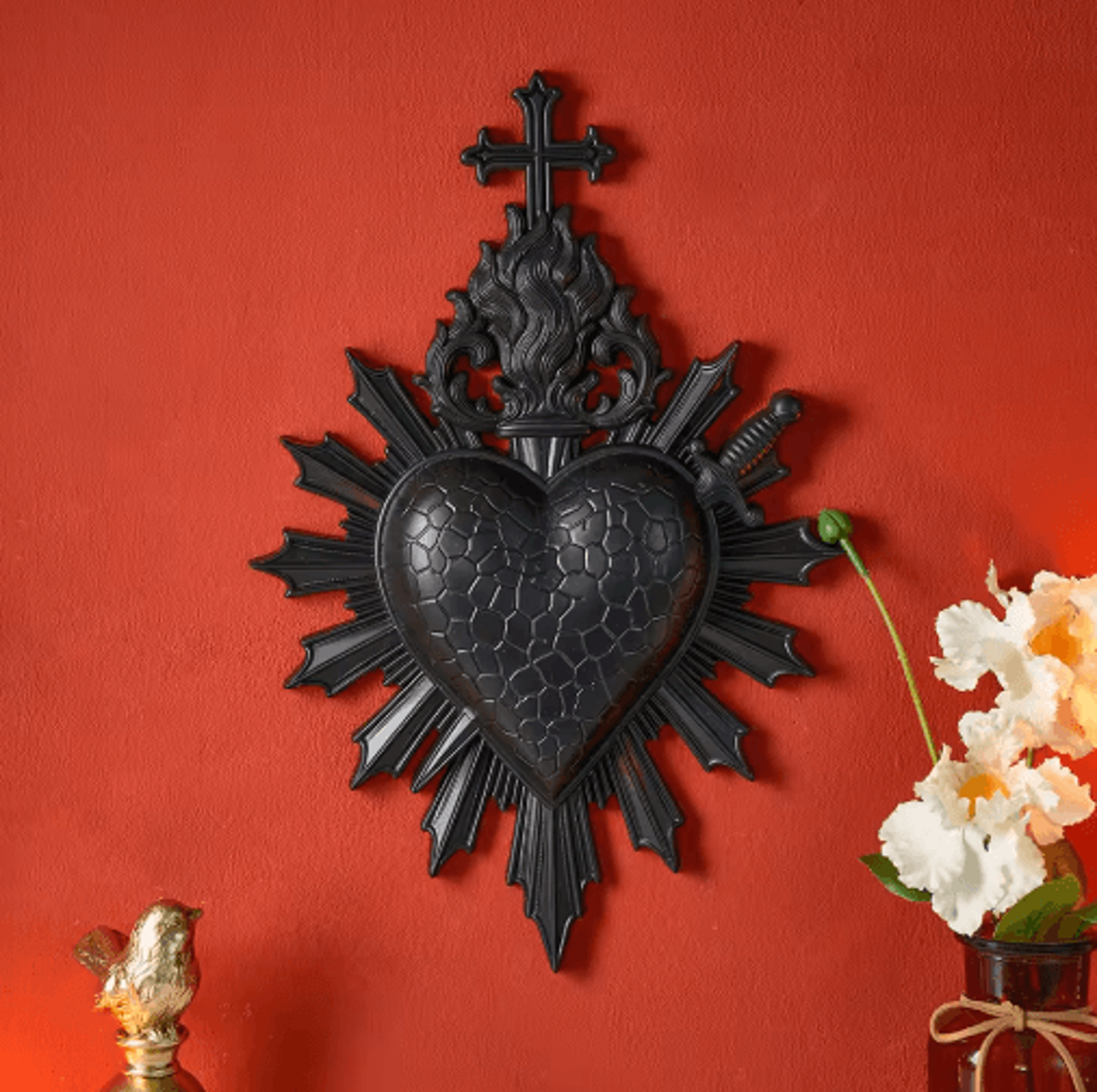 Simple Heart Arrow Wall Decor  Resin Romantic Hanging Pendant 5