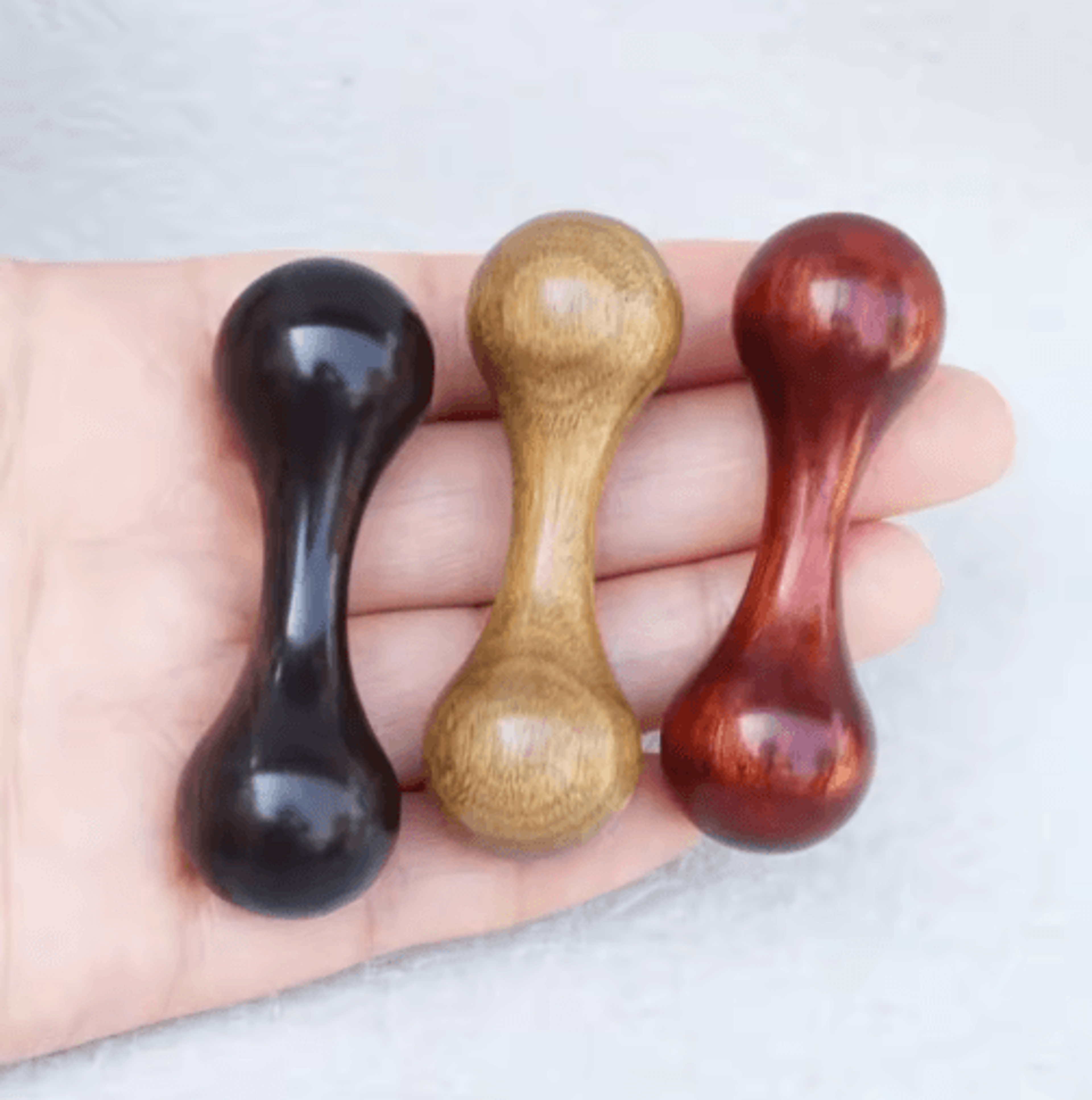 Wooden Finger Gyro Stress Relief Toy For Focus  Relaxation 0